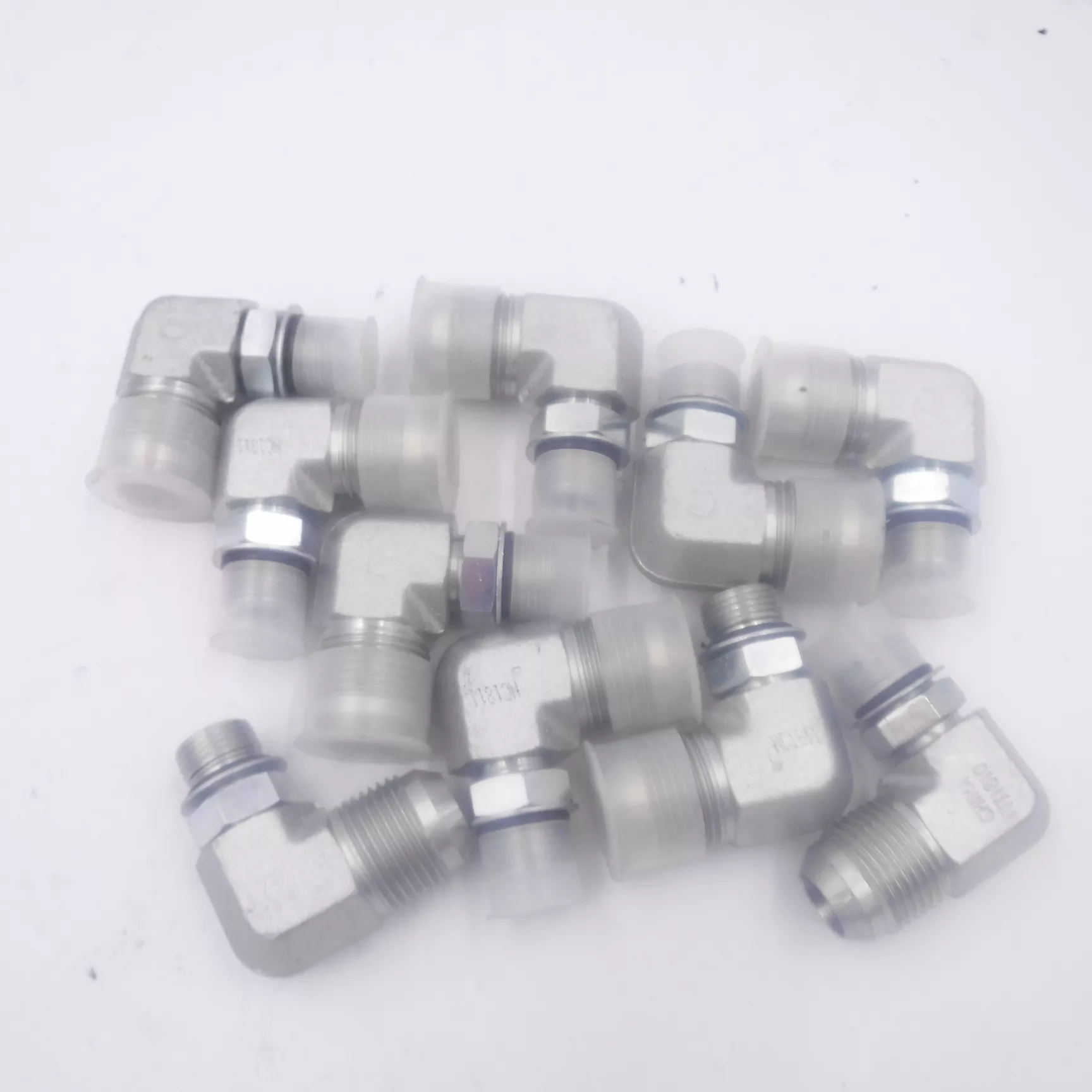 10 Pack Brennan 90° Elbow Hydraulic Fitting 1-1/16″ Male JIC x 3/4″Male O-Ring