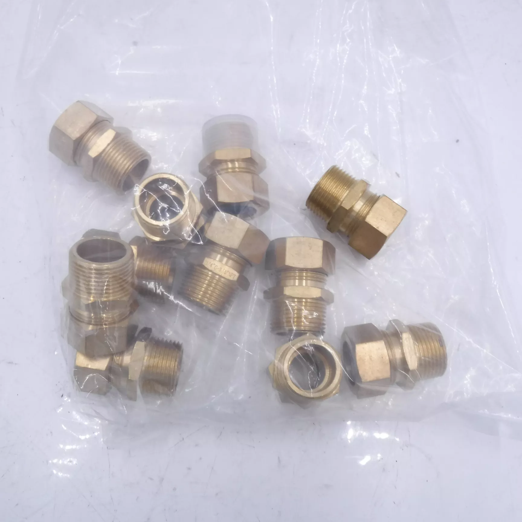 11 Pack Lasco 5/8″ x 3/4″ Compression x MPT Brass Pipe Adapter 17-6861