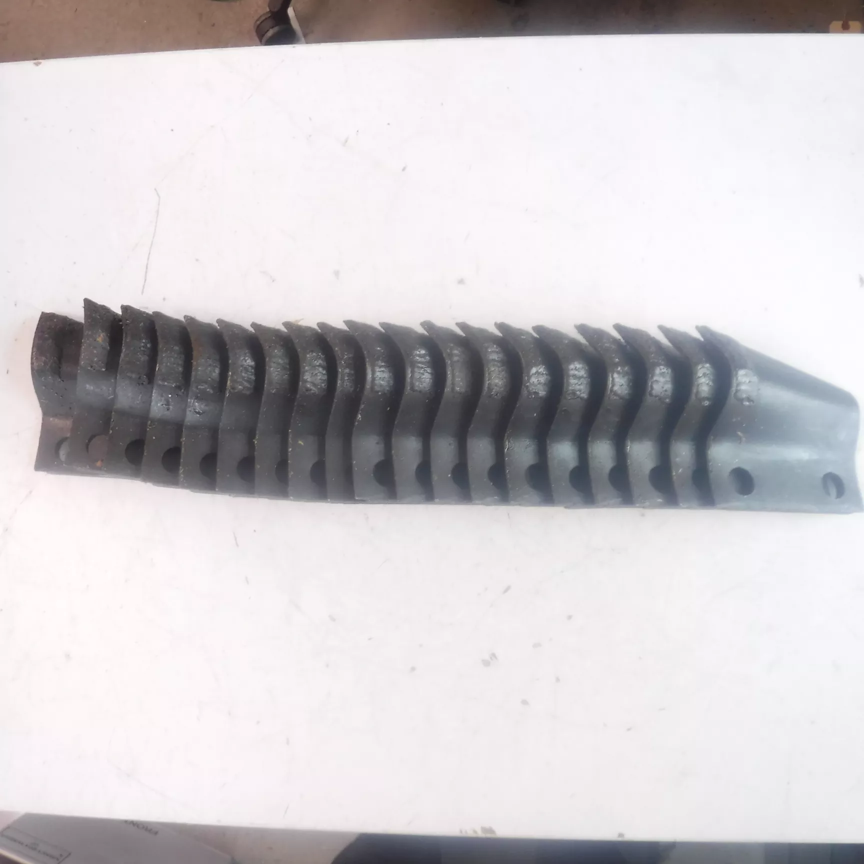 19 Pcs Left Hand Trencher Teeth 3″ Center to Center Hole Mounts, 5″ OAH 70+110