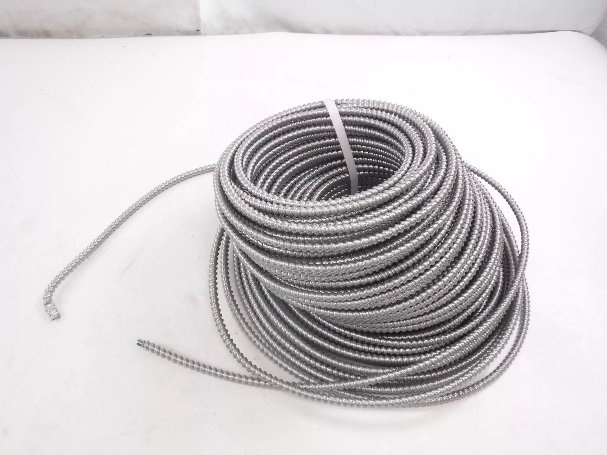 250′ 14/2 Solid MC Copper 2 Conductor Aluminum Armor Cable W/ Ground