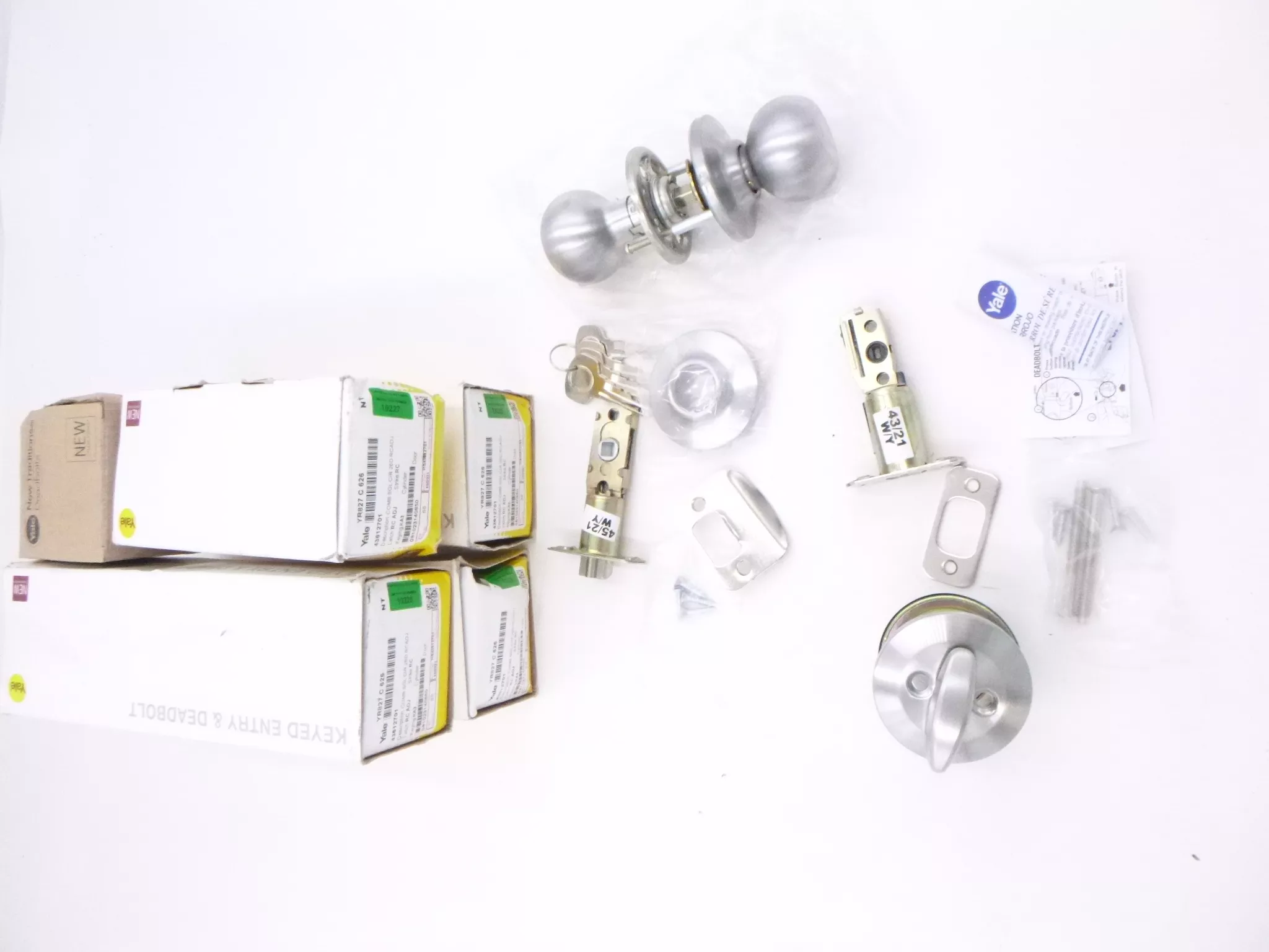 4 Pack Yale Single Cylinder Keyed Entry Door Knob Set with Deadbolt Combo
