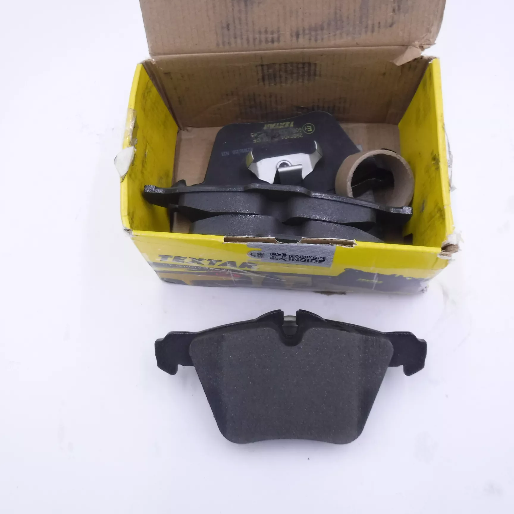 4 Piece Set Textar 2580301 Front Brake Pad For 2009-2015 Jaguar XJ 3.0L V6