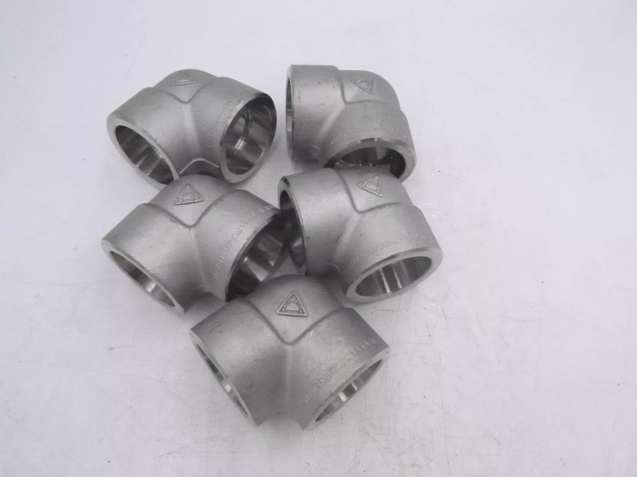 5 Pack 90 Degree Elbow Stainless Steel Socket WeldA/SA182 1-1/4″ 304L