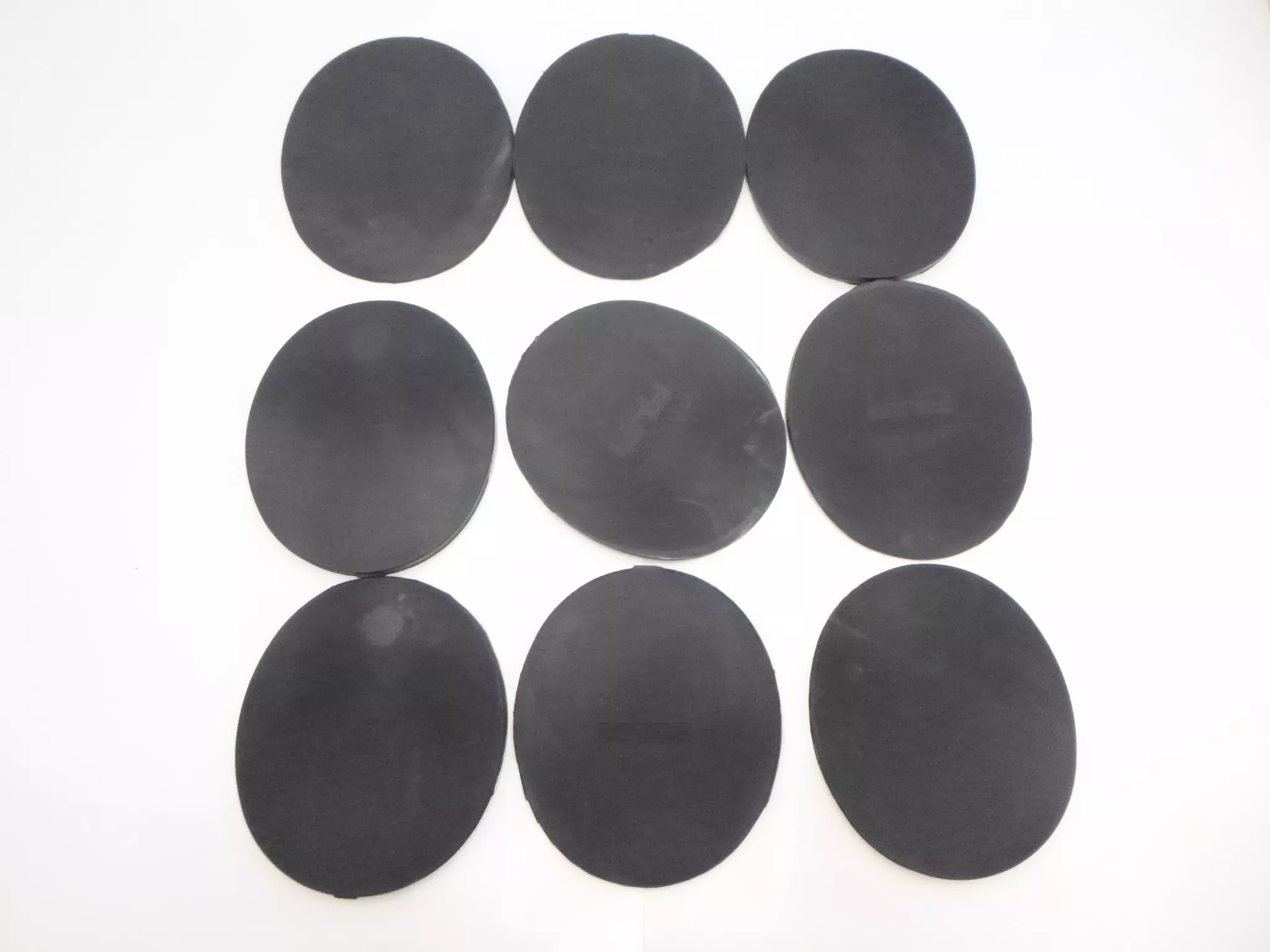 9 Pack Castle Plastics 5-7/8″x 6-3/4″ Three Degree Oval Wedge Pads Black