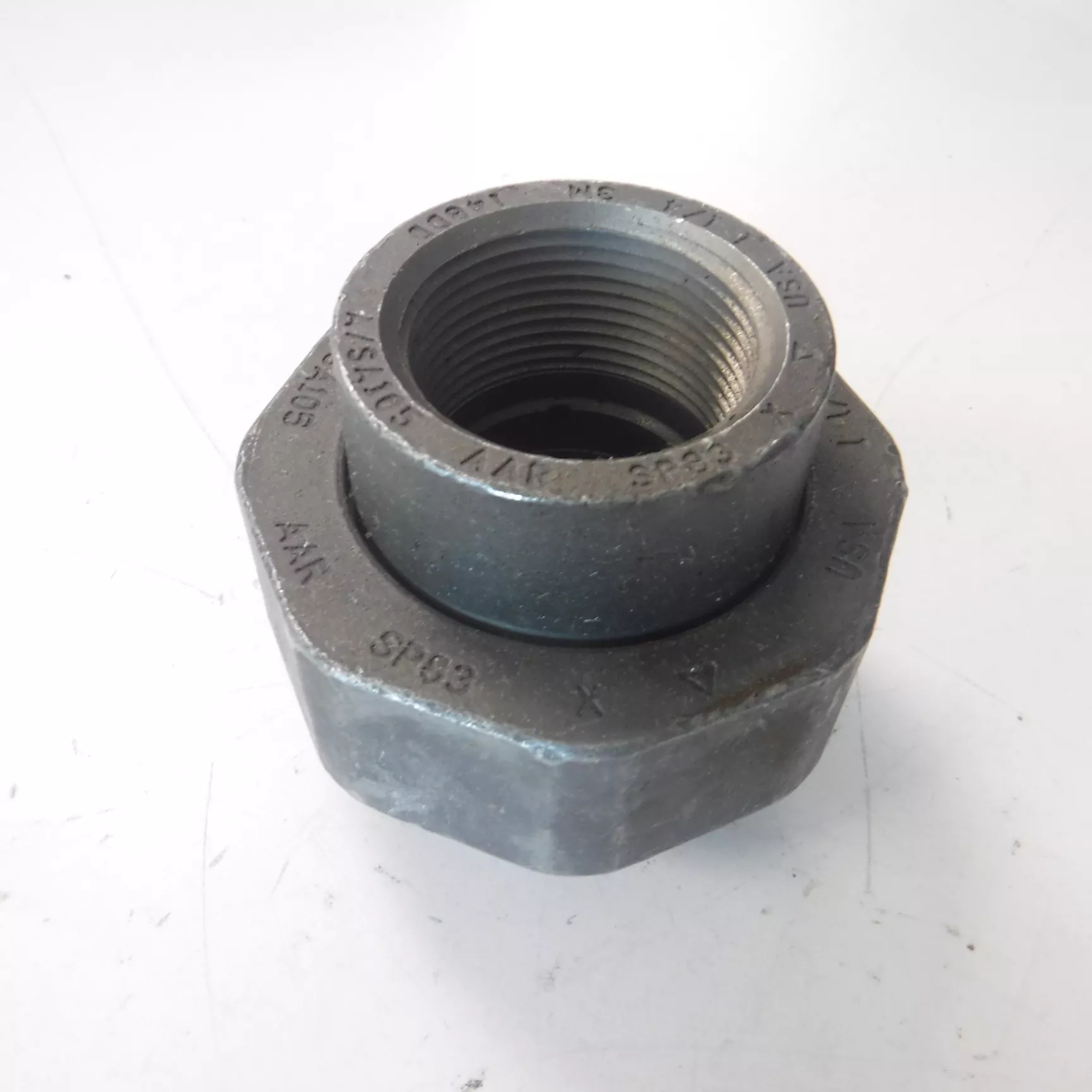 Anvil 1-1/4″ Malleable Iron Union 0312822729