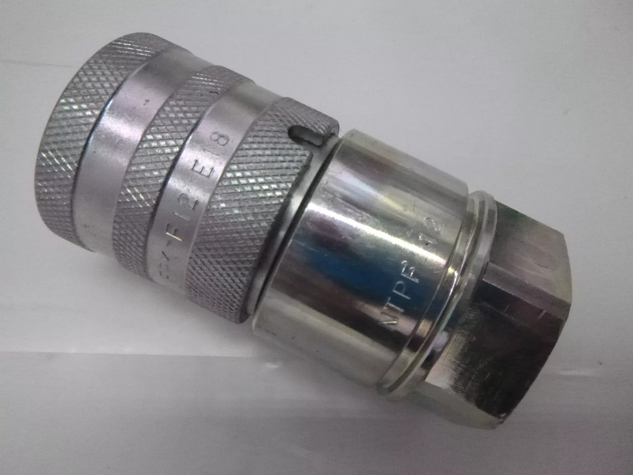 Argus 1″ NTPF FPK-F12 E18 Flat Face Quick Release Female Coupling