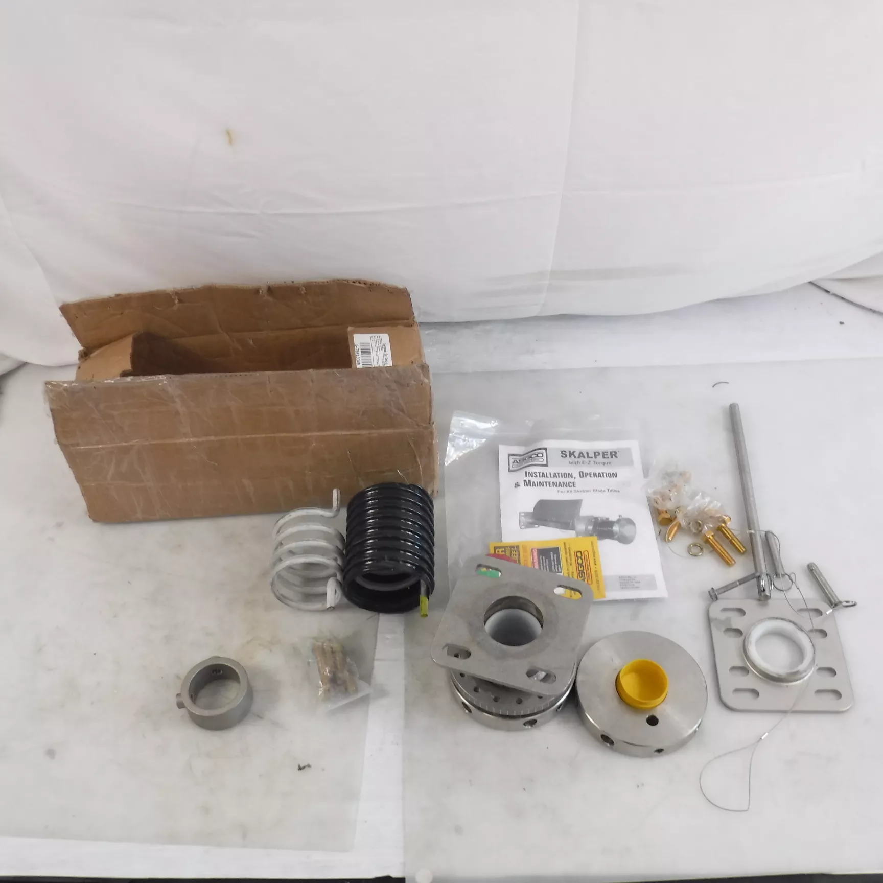 Asgco Skalper Belt Conveyor Belt Cleaner With E-Z Torque SEE DESC