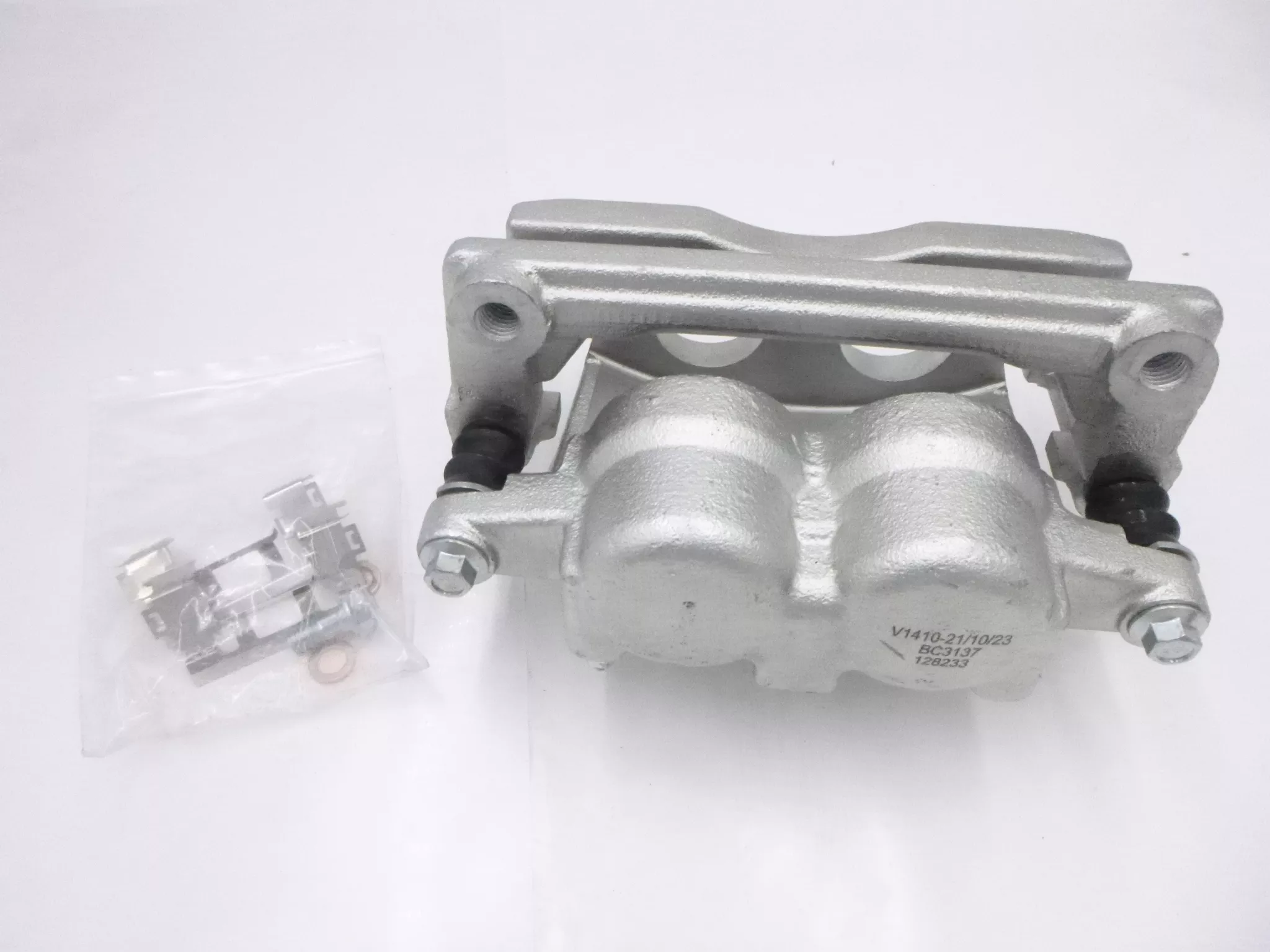 AutoShack Front Passenger Side Brake Caliper BC3137 For 2008-2017 Buick Enclave
