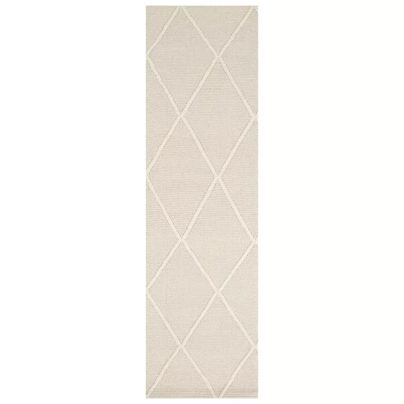 (B782) Wesley White Diamond Design Runner, 2x7