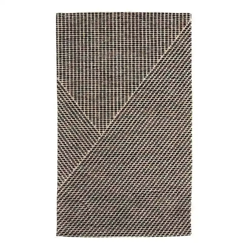 (B834) Dassel Black Woven Accent Rug, 2x4