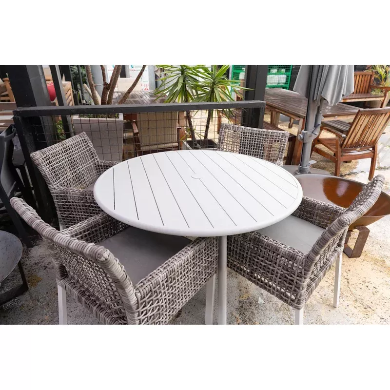 Clearance Sale – Shelta Avignon Round Dining Table Setting with 4 Atlanta Chairs