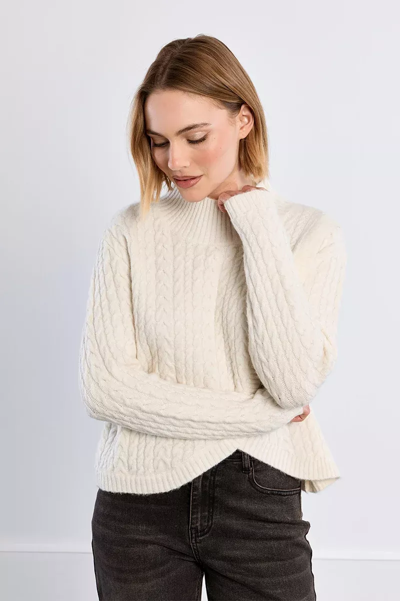 Crossover Cable Knit Sweater - White