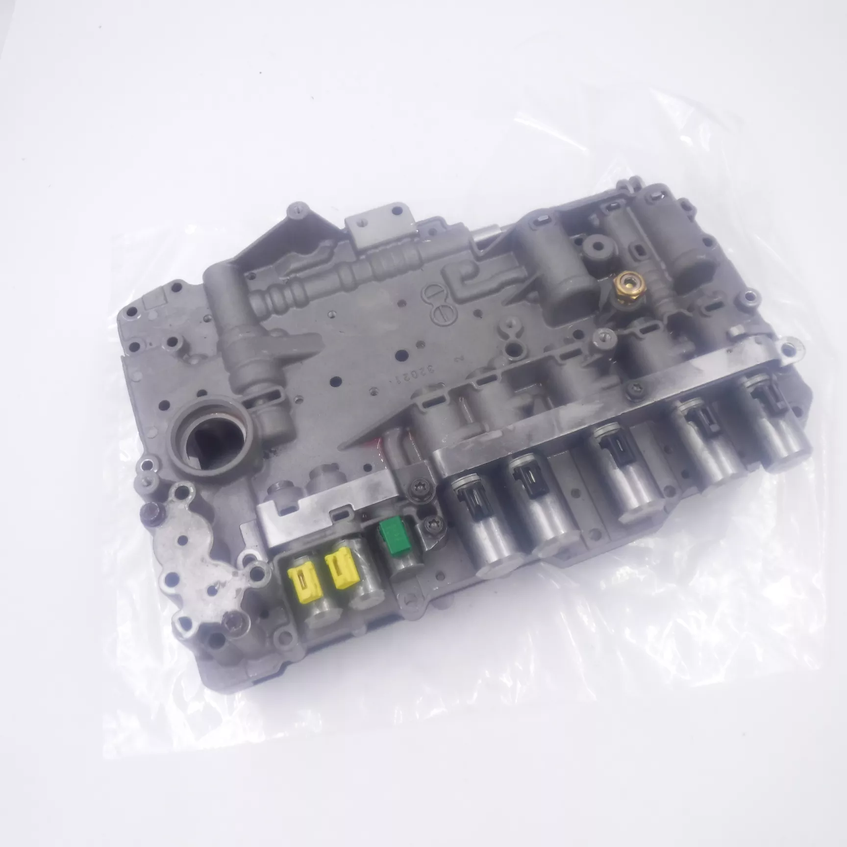 DAMAGED OEM Dodge Transmission Body 2011-2022 Ram 2500 3500 6.4L 6.7L SEE DESC