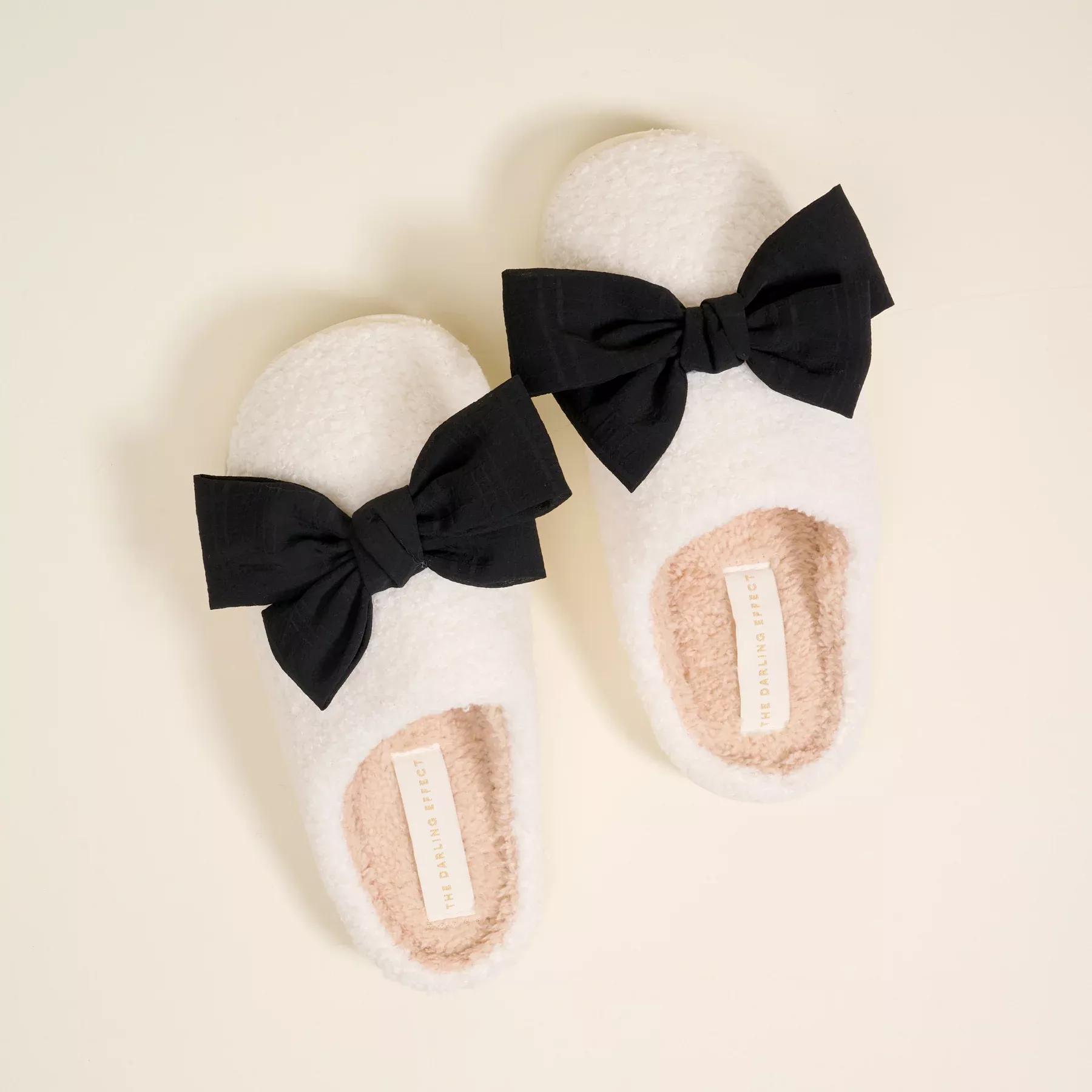 The Darling Effect - Fuzzy Slippers, Betty Bow Black
