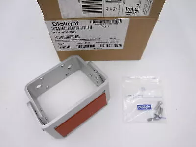 DIALIGHT HZC-3001 – SAFESITE CHANNEL BRACKET