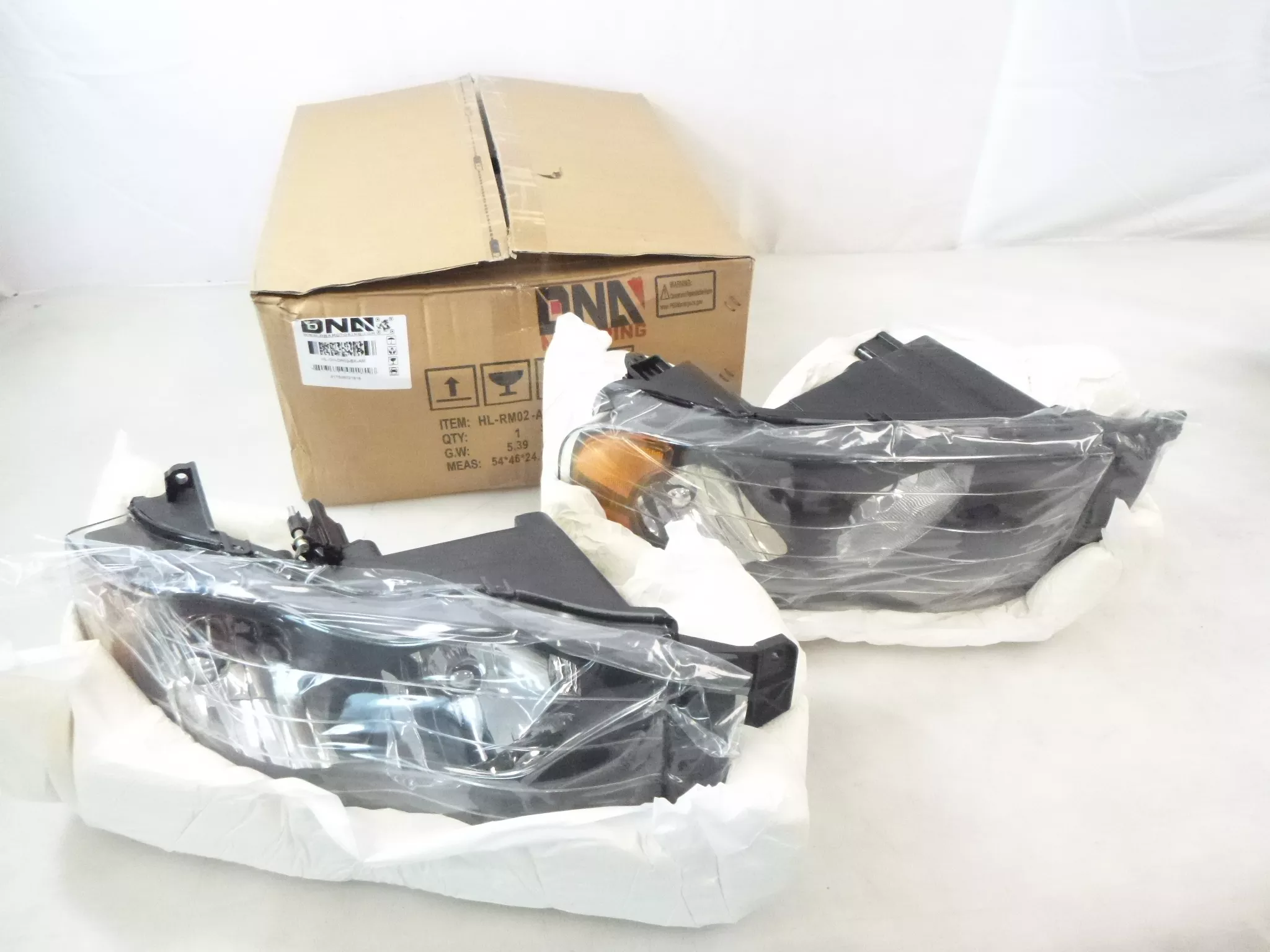 DNA MOTORINGBlack Housing Amber Corner Headlights For02-05 Ram 1500