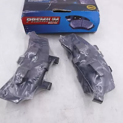 DuraGo Disc Brake Pad Set Front IAP Dura BP369MS Fits2000-2002 Chevy Express