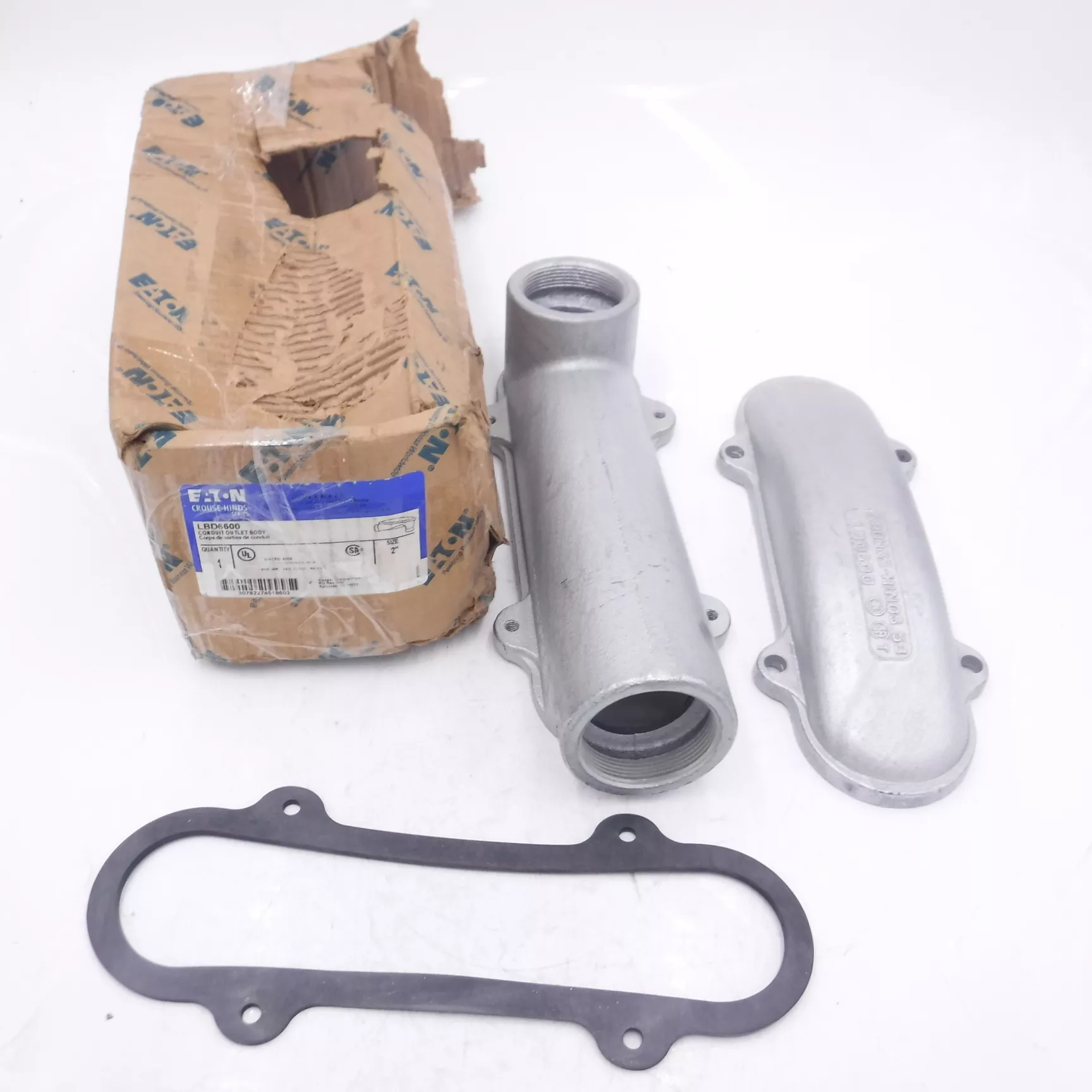 Eaton 2″ Threaded, Mogul 90D, Conduit Outlet Body w/Cover & Gasket LBD6600