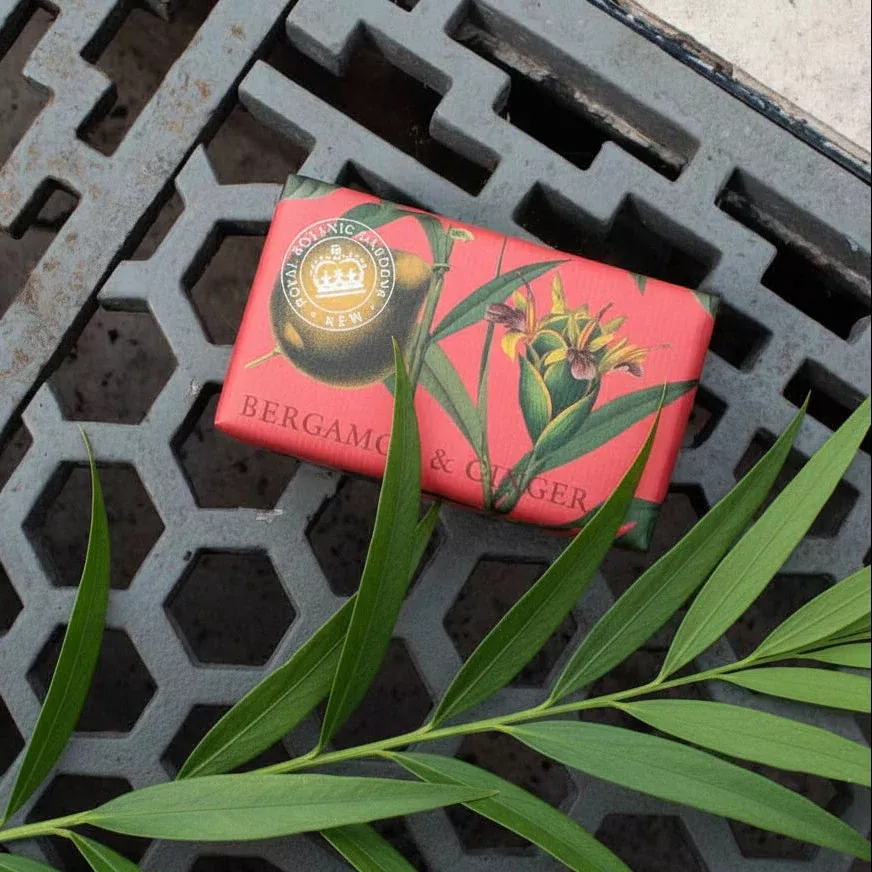 English Soap Company - Bergamot & Ginger Bar Soap