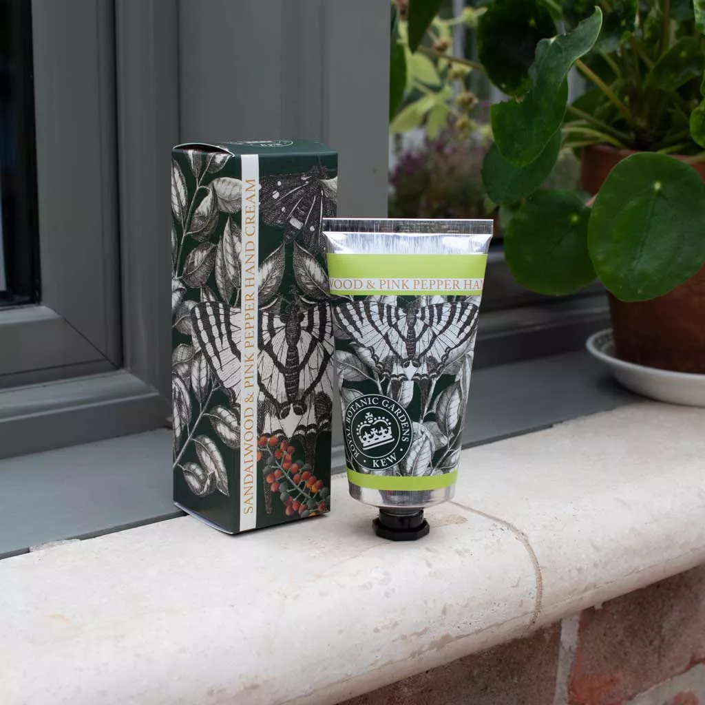 English Soap Company - Sandalwood & Pink Pepper Hand Cream