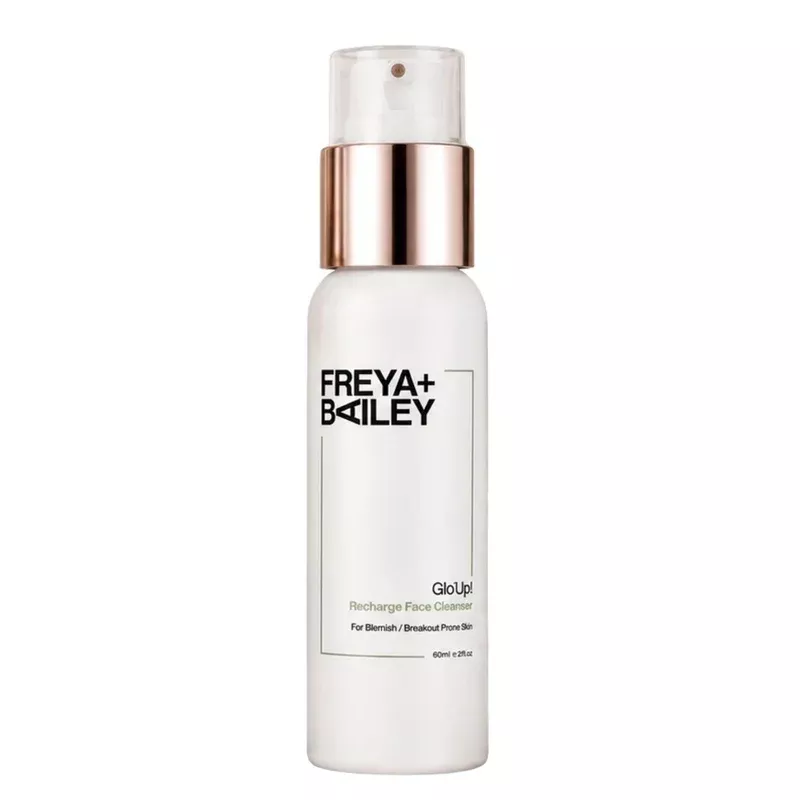 Envie Glo Up Face Cleanser Oat Silk Gentle Cleansing Wash 30ml
