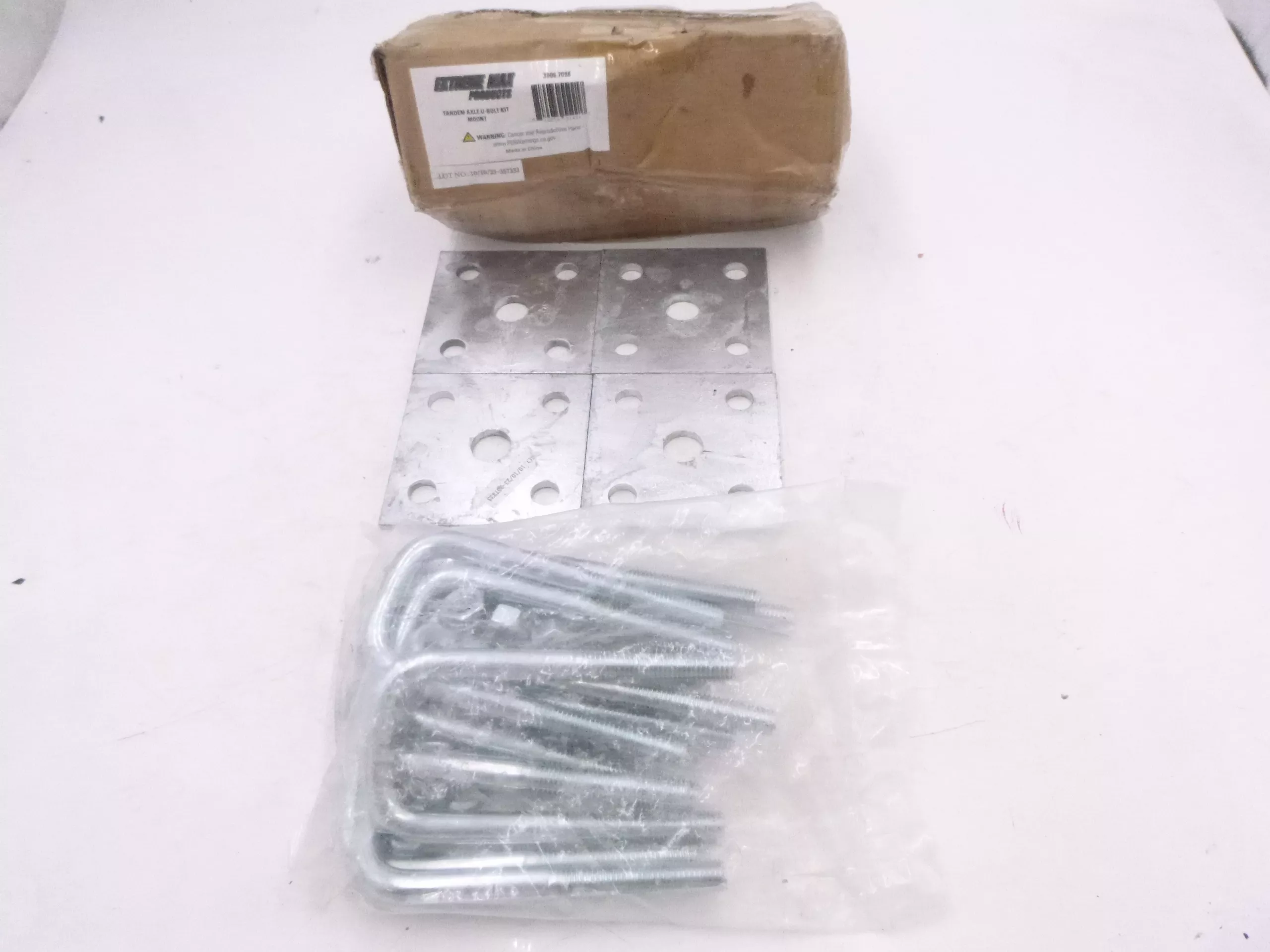 Extreme Max Products Tandem Axle U-Bolt Kit Mount 3006.7098