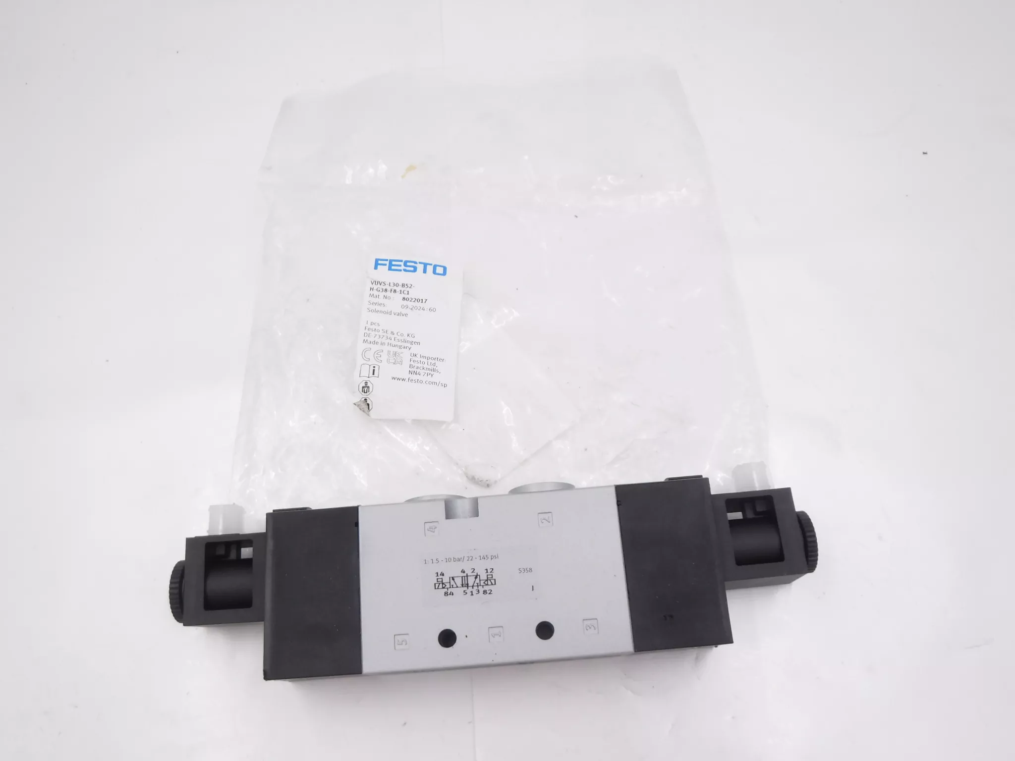 Festo Air Solenoid Valve 8022017VUVS-L30-B52-H-G38-F8-1C1