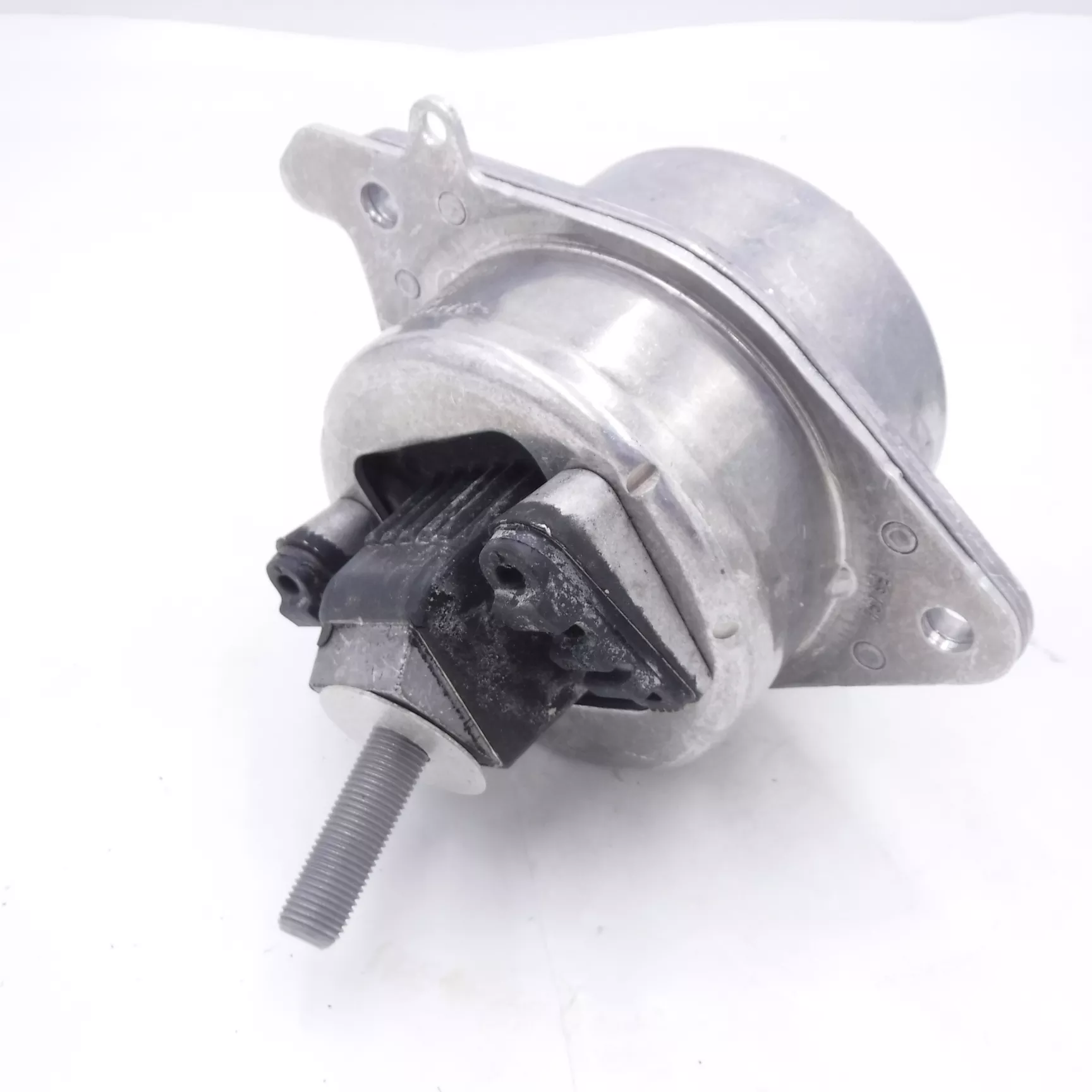 Genuine OEM Alfa Romeo Left Hand Engine Mount For Giulia 2.0 4 Wheel Drive