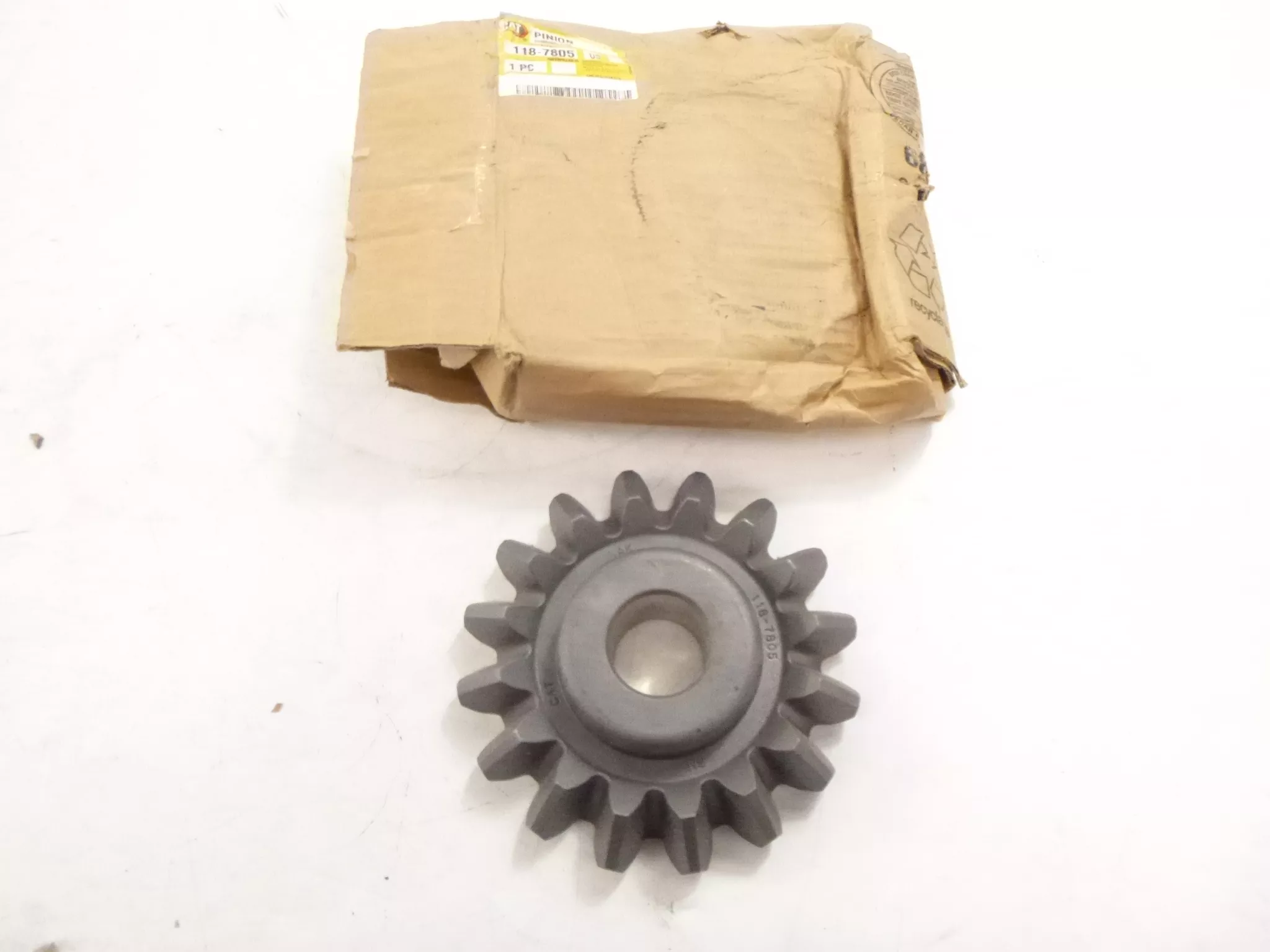 Genuine OEM CAT 118-7805 38.113MM Inner Dia Differential Bevel Pinion for 621E