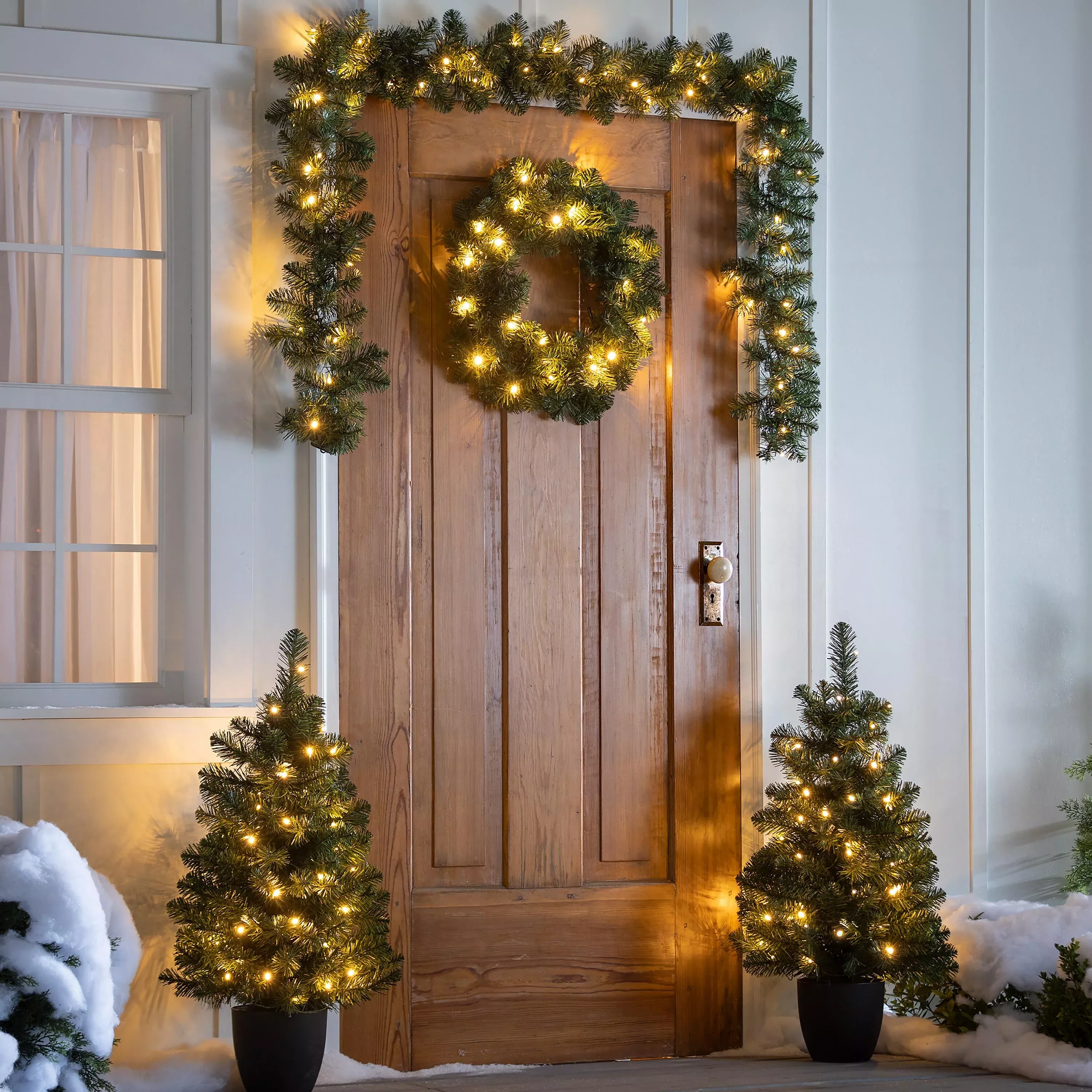 Holiday Porch-In-A-Box Lighted Montfair Pine Decorating Set