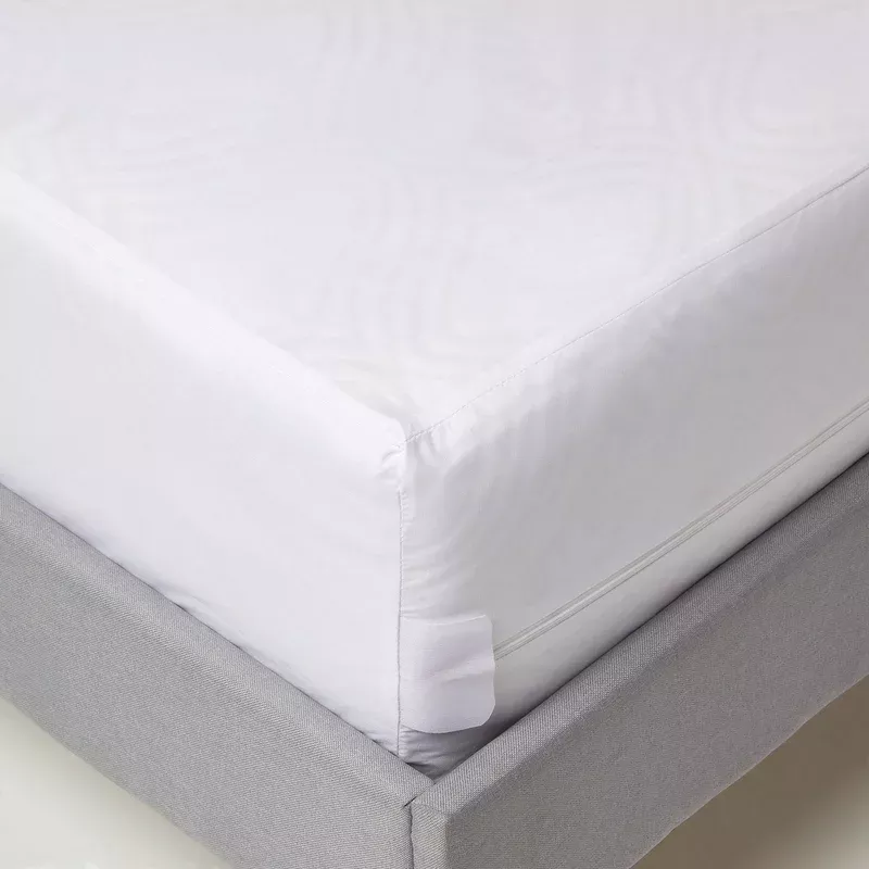 HOMESCAPES Zipped Mattress Encasement 30 Cm Depth