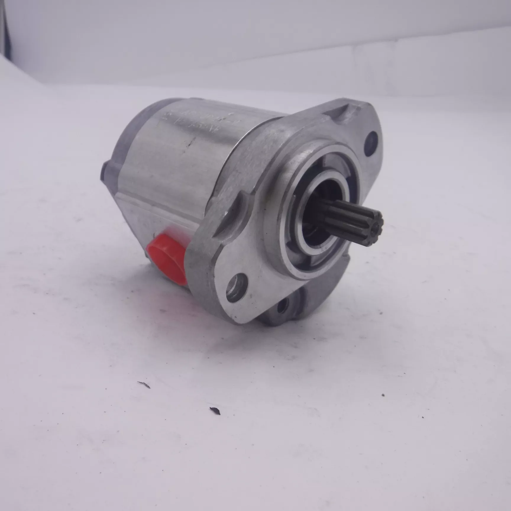 Honor Bi-Directional Gear Motor 2MM2U22 3000PSI 600-4000RPM 3/4″BSPF