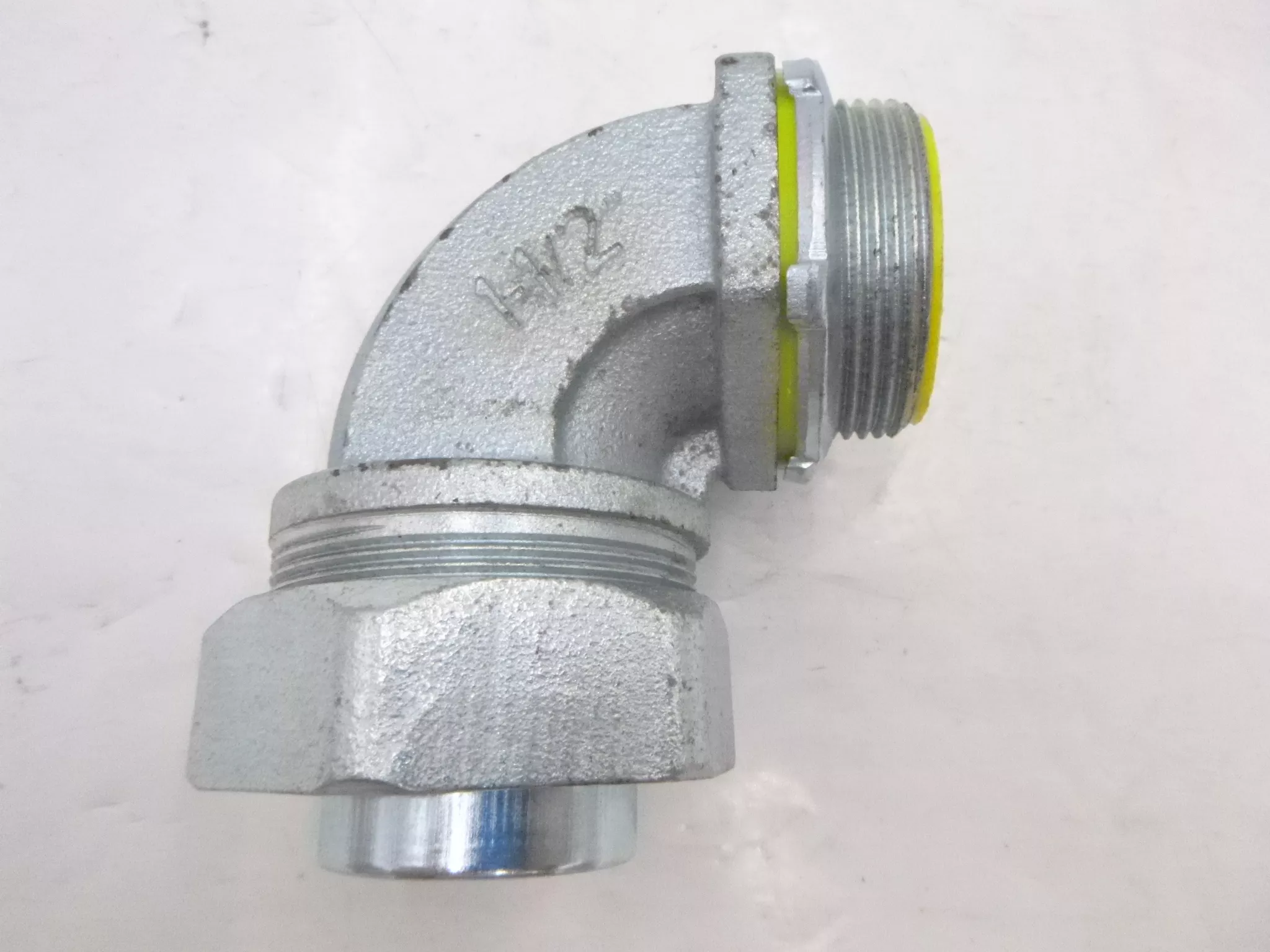 Hubbell Raco 90° Liquid Tight Connector Elbow 3546 Insulated 1-1/2″