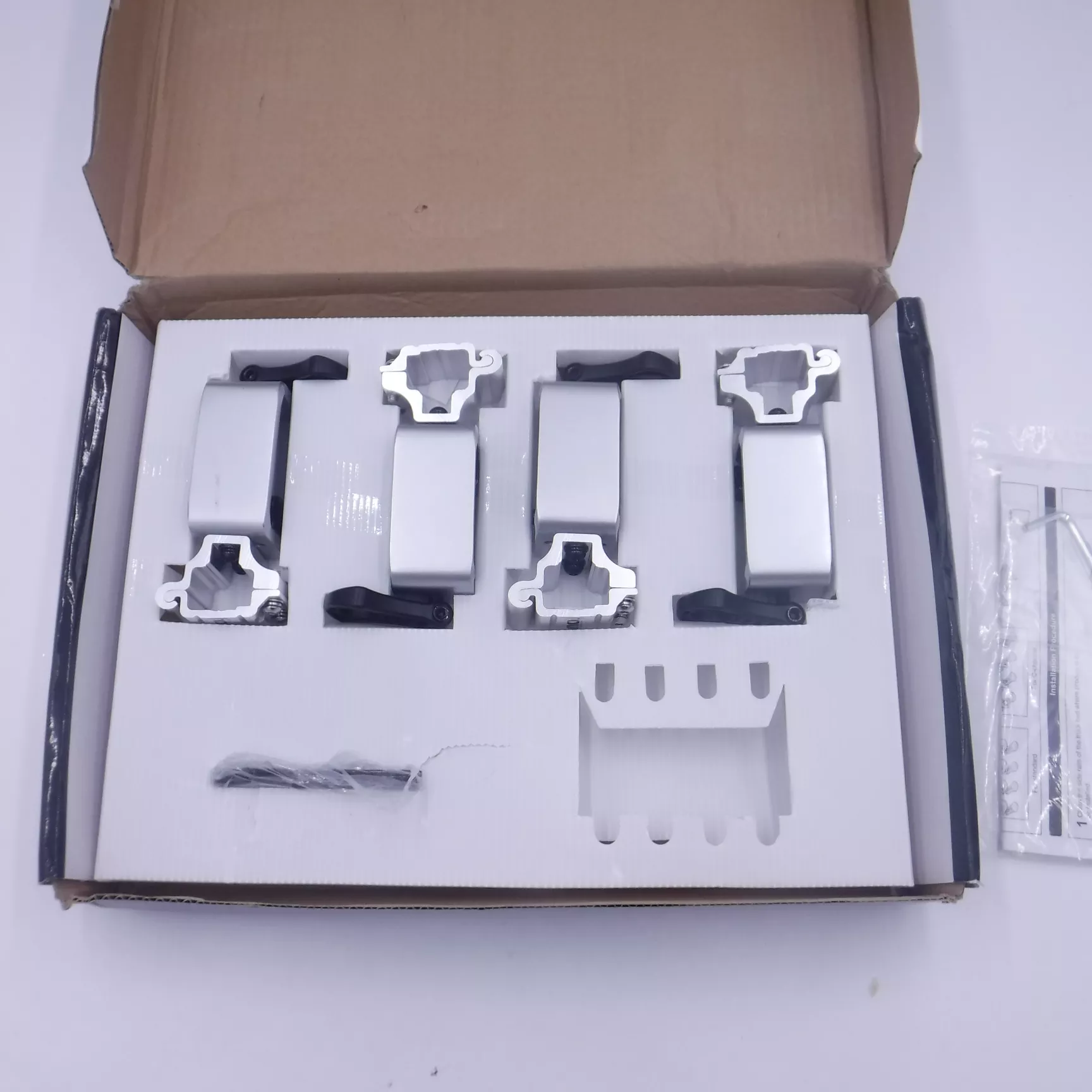 INNO Silver Truck Stay Bike Mount Set RT101