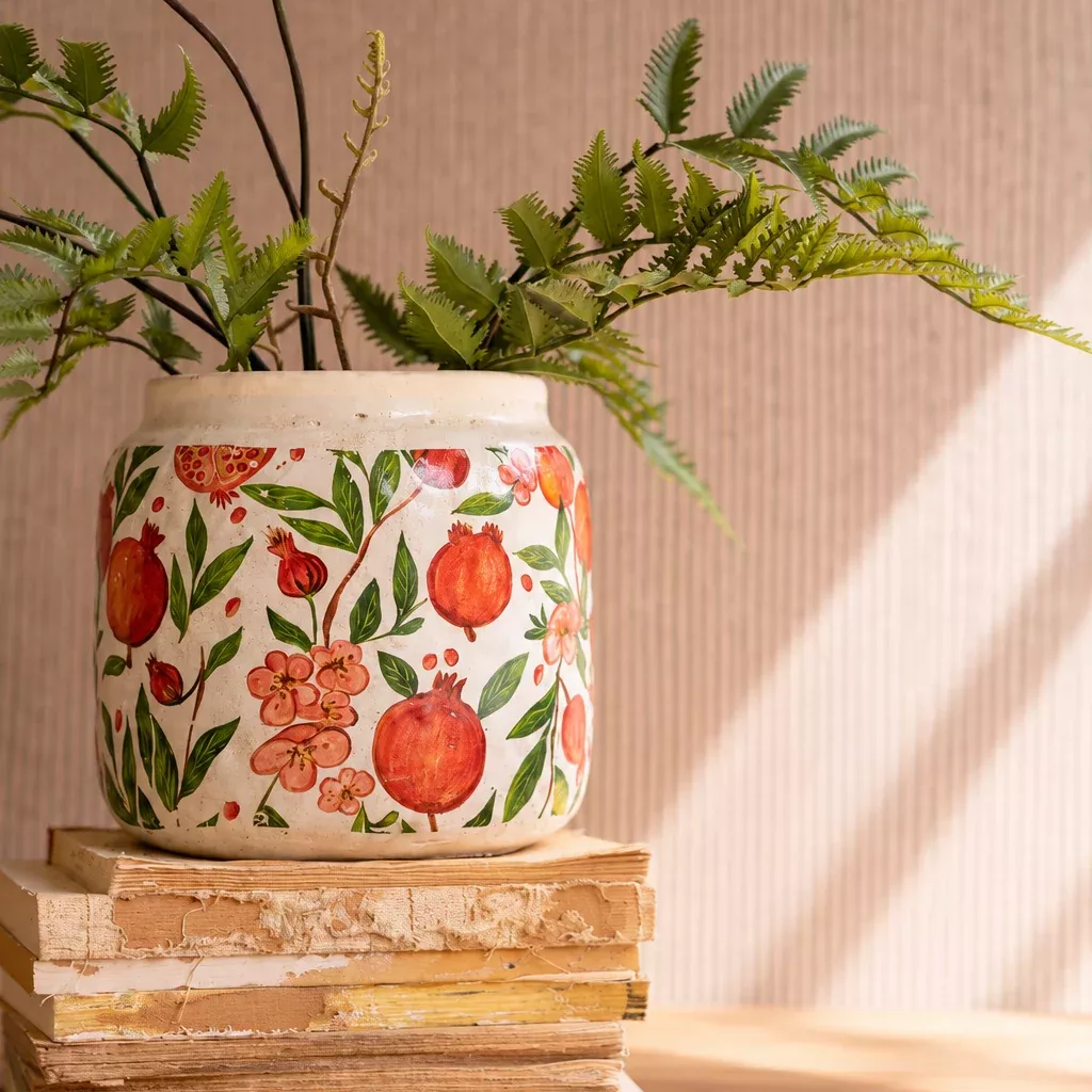 Kalalou - Cement Pomegranate Planter