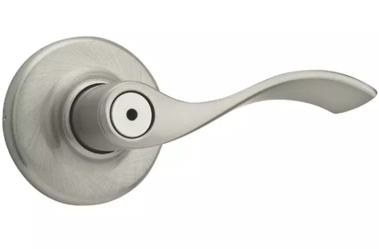 Kwikset 300BL-15V1 Balboa Privacy Lever Lockset, Satin Nickel