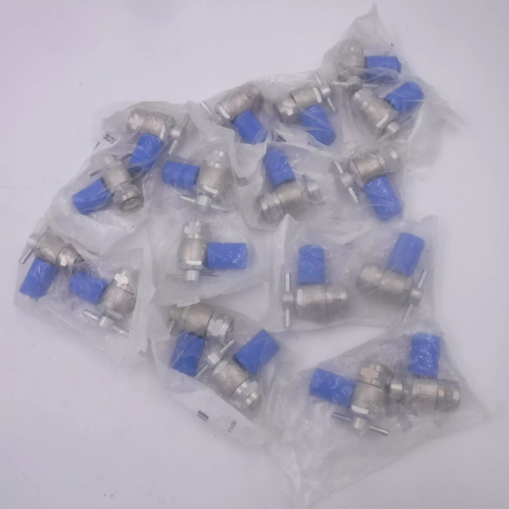 Lot of 18 Needle Angle Globe Valves HF2011 4820-00-390-7813 4910A093