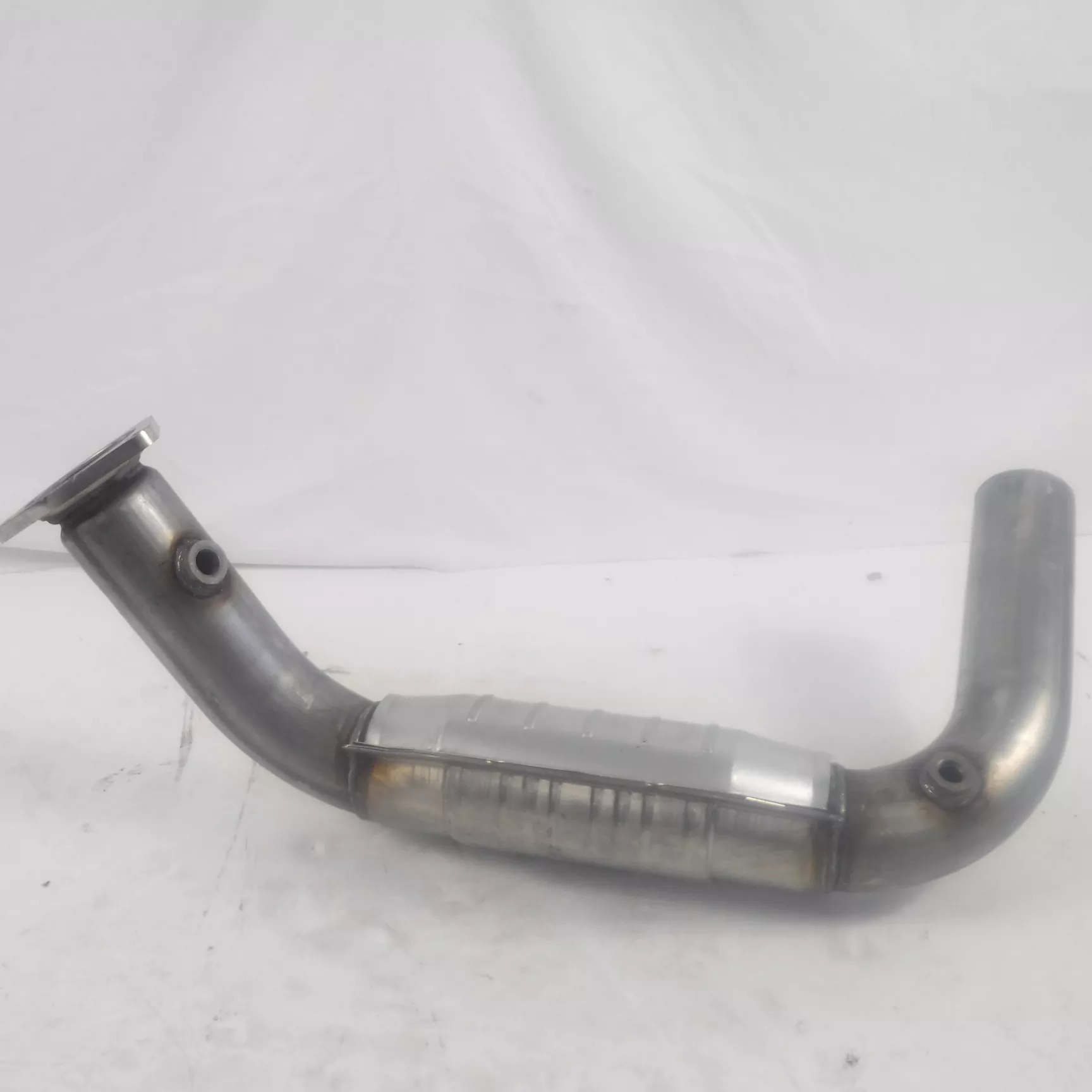 MagnaFlow Catalytic Converter For 2007-2010 Chevy Silverado 49644 SEE DESC