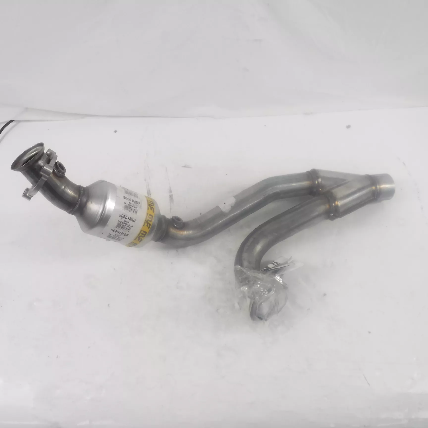 MagnaFlow Catalytic Converter2009-2014 Chevy Express 1500 SEE DESC