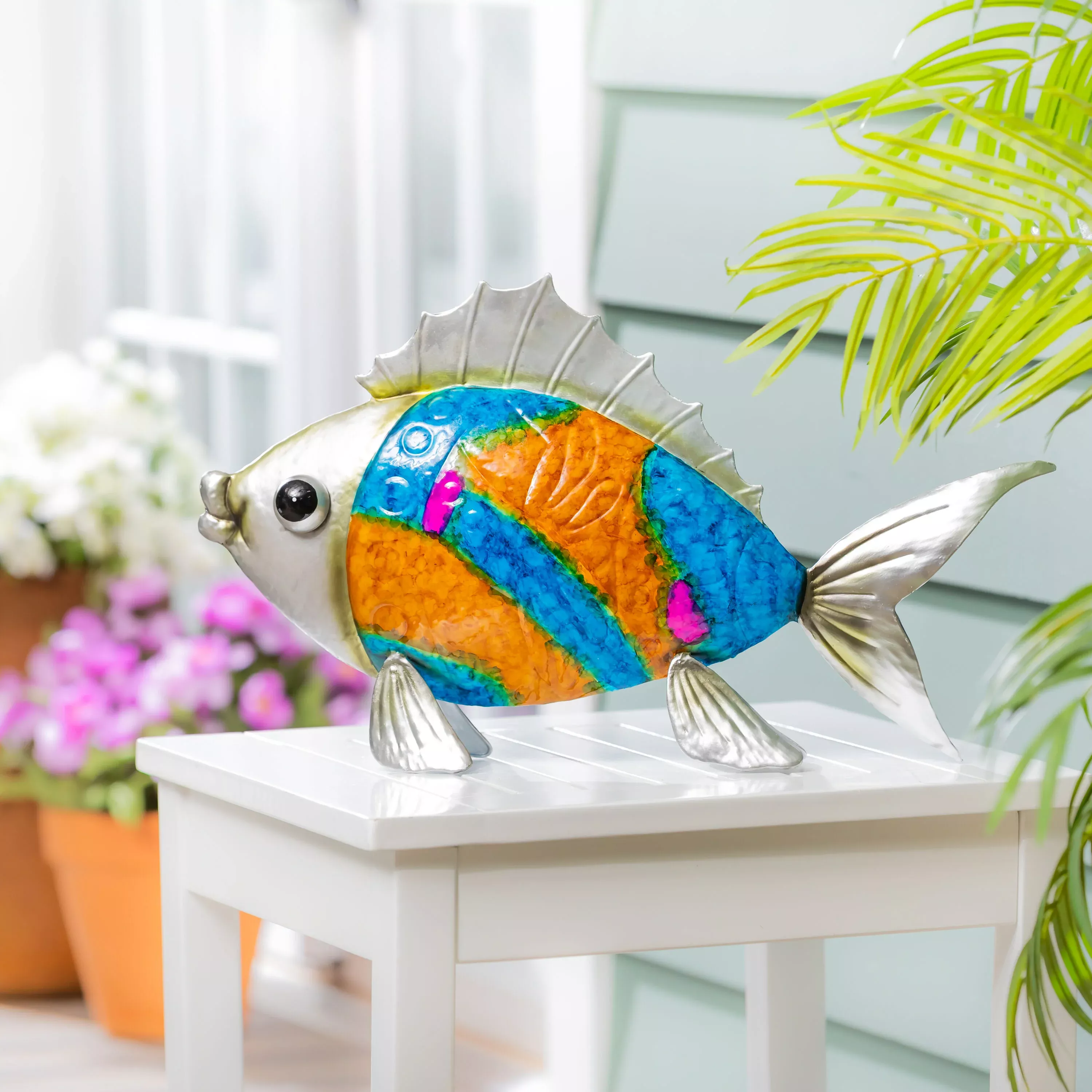 Metal Gradient Fish Garden Statue, 12.5"H
