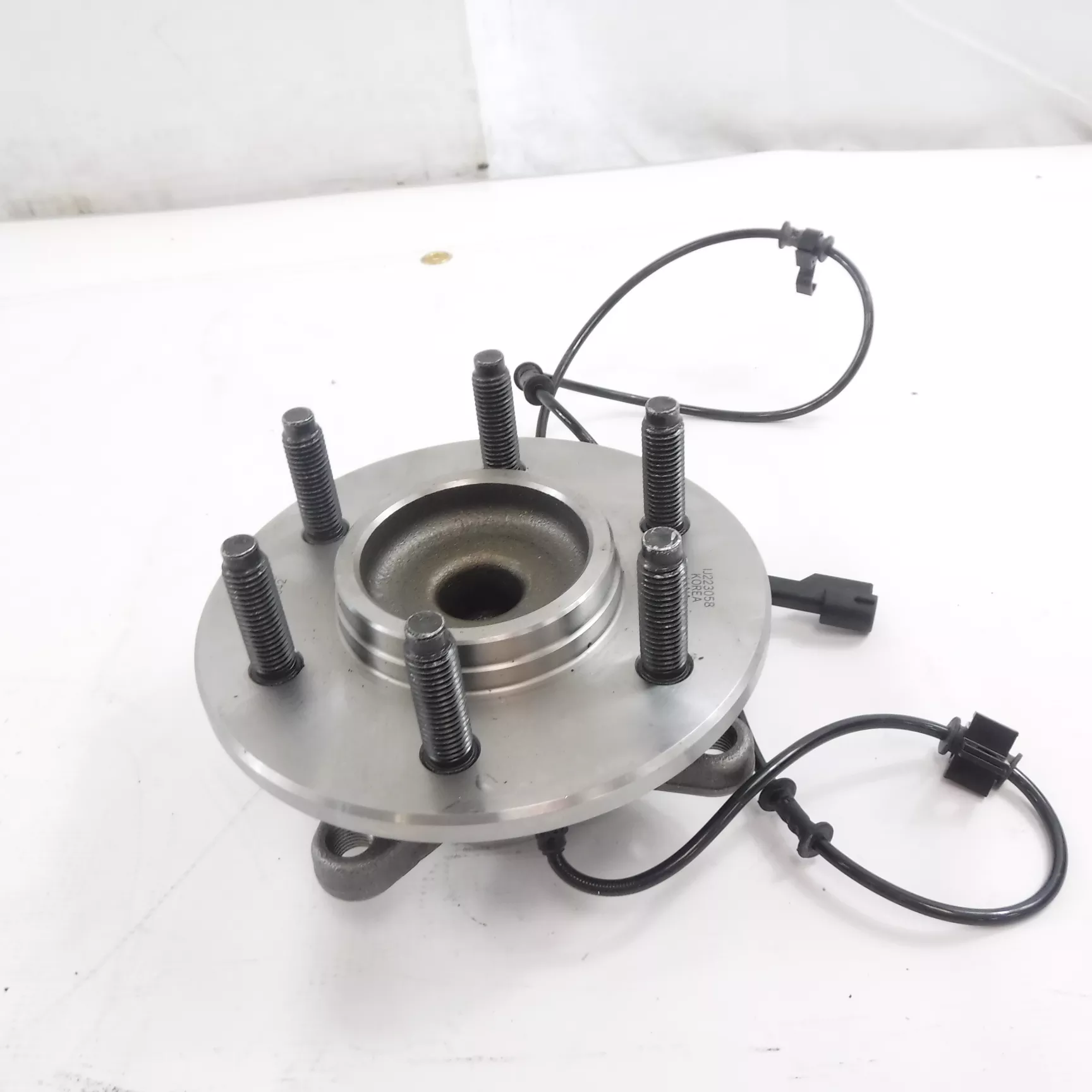 MOOG Front Wheel Hub & Bearing Assembly For 2003-2006 Ford Expedition 2WD