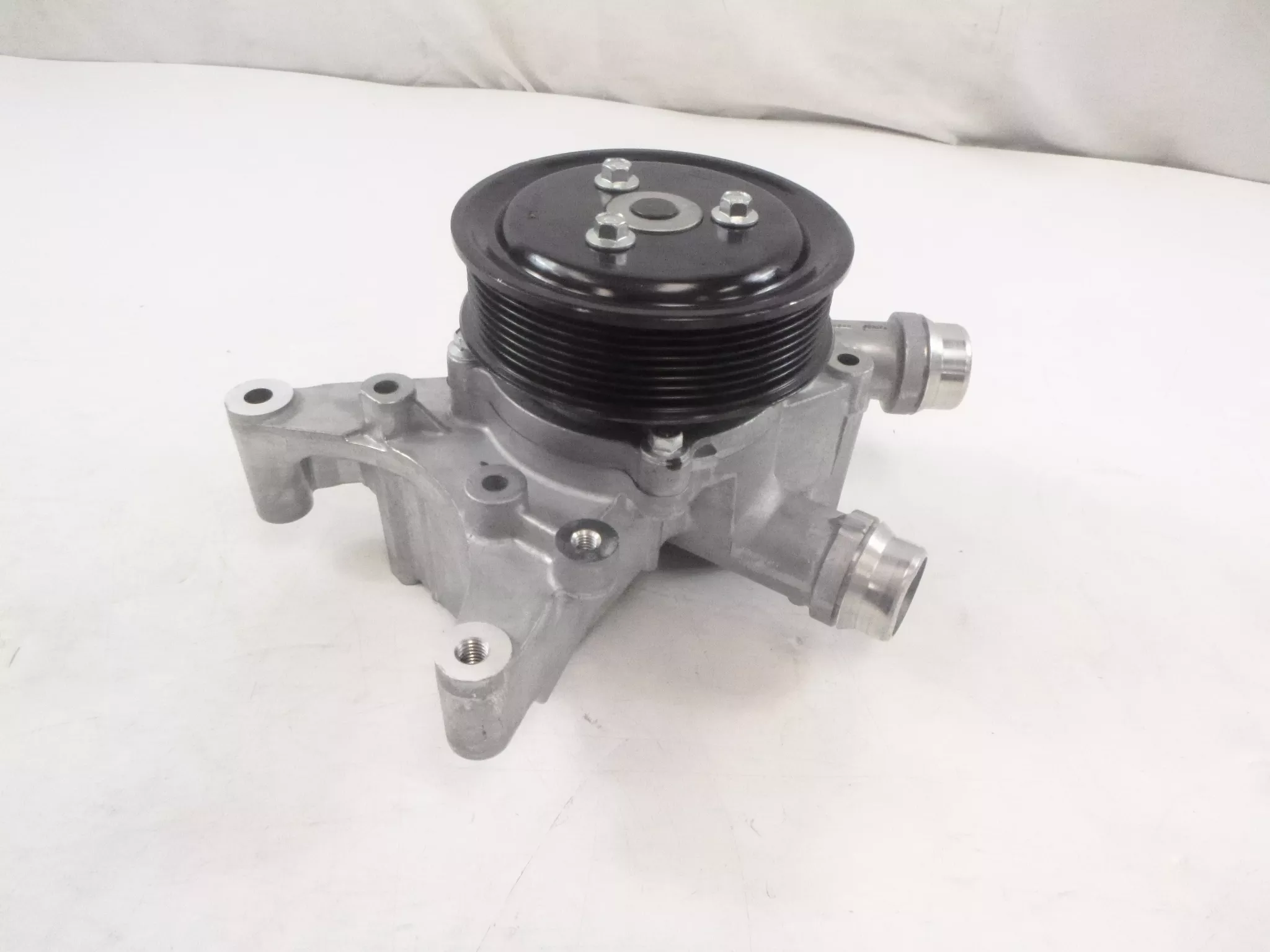 OEM FoMoCo Water Pump Assembly BC3Z-8501-B For 2011-2022 Ford F-250