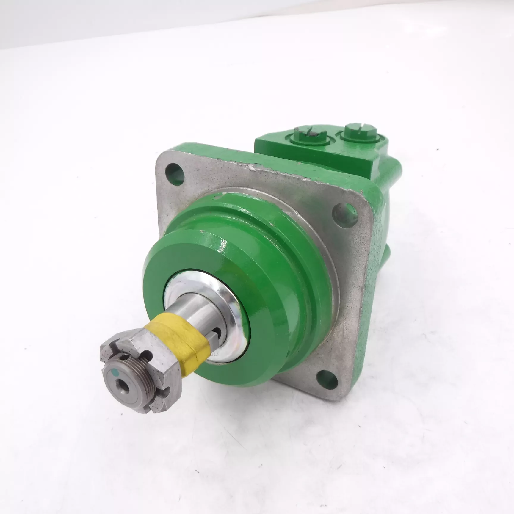 OEM John Deere Eaton Hydraulic Motor CB11480555 For 3510 CH570 CH960 3520