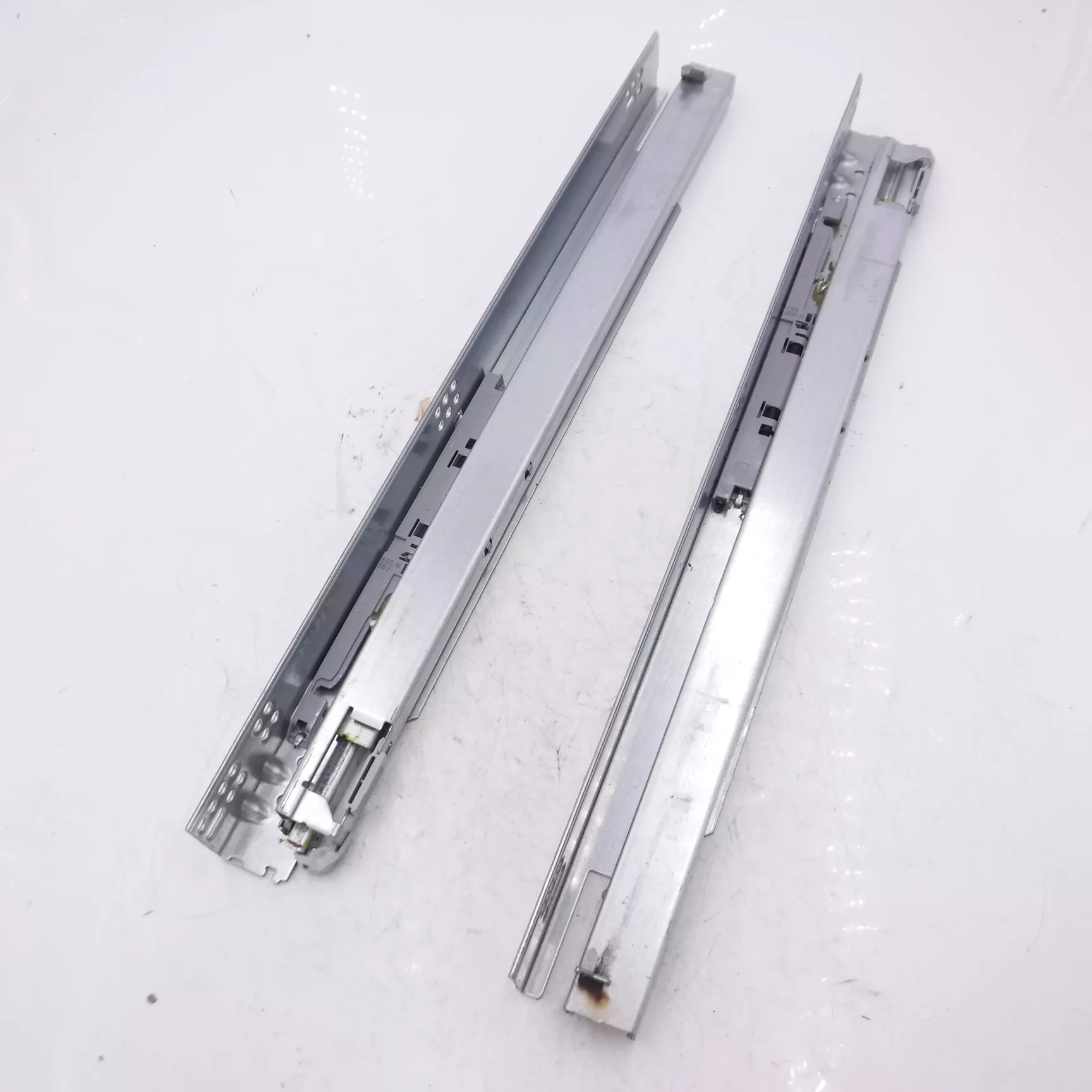 Pair 21.5″ Dynapro G Grass 3D Full Extension Soft Close Undermount Drawer Slides