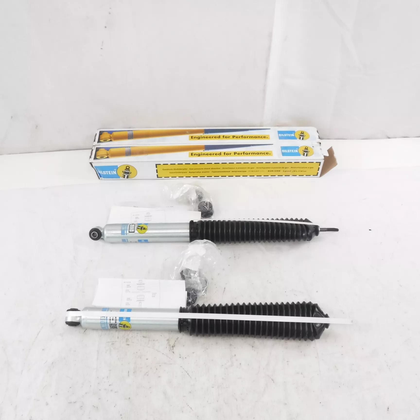 Pair Bilstein Front B8 5100 Shock Absorbers For 2007-2017 Jeep Wrangler