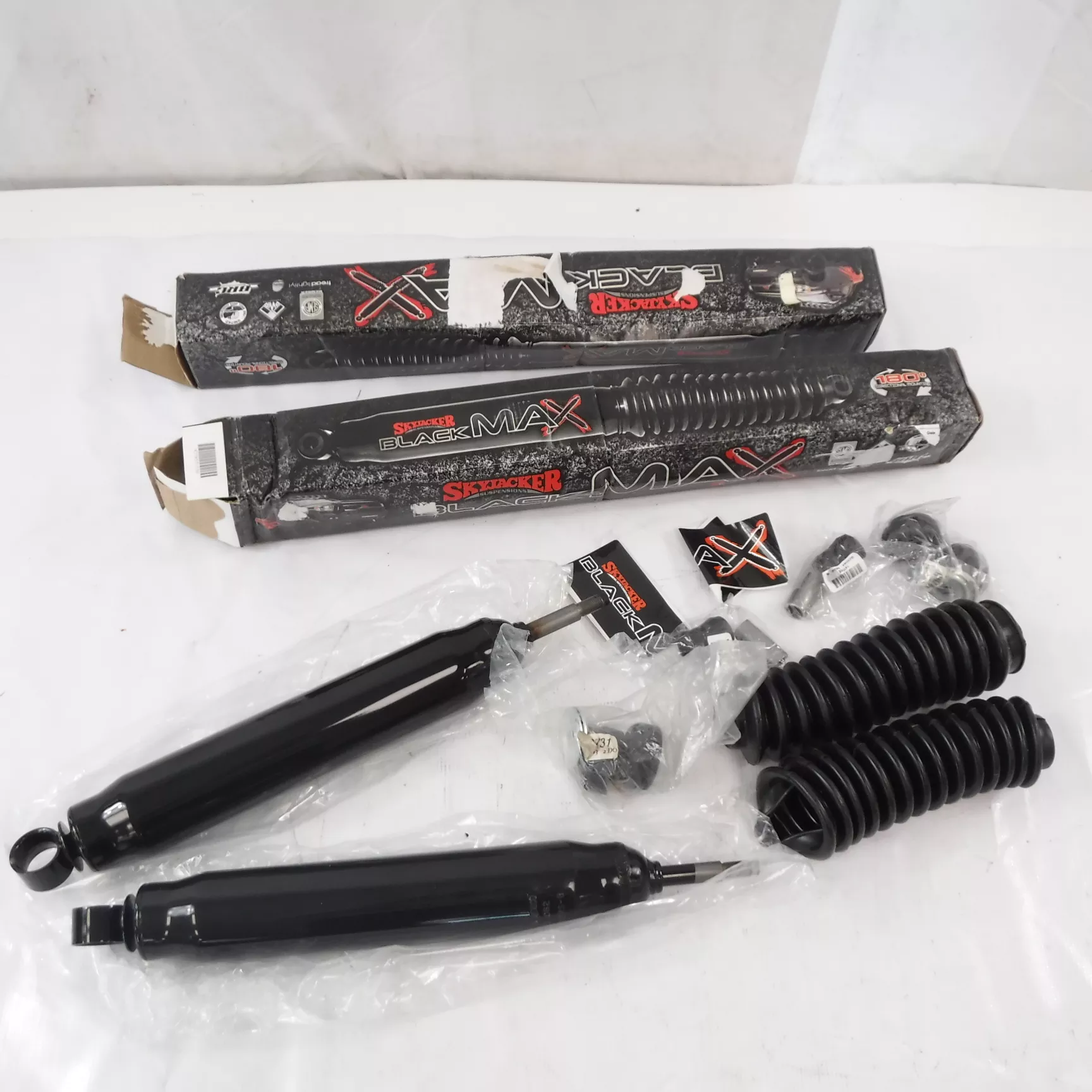Pair Skyjacker Max Front Shock Absorbers B8592 For 2000-2010 Dodge Ram 2500