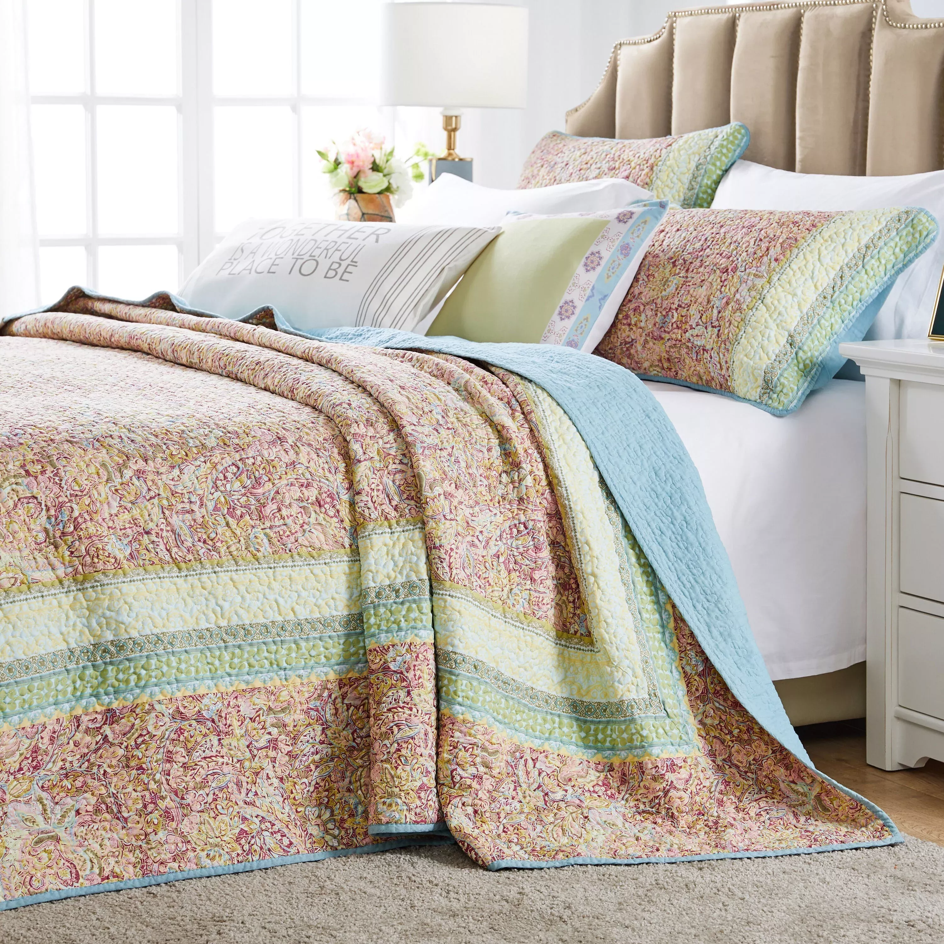 Pastel Palisades Bedspread Set
