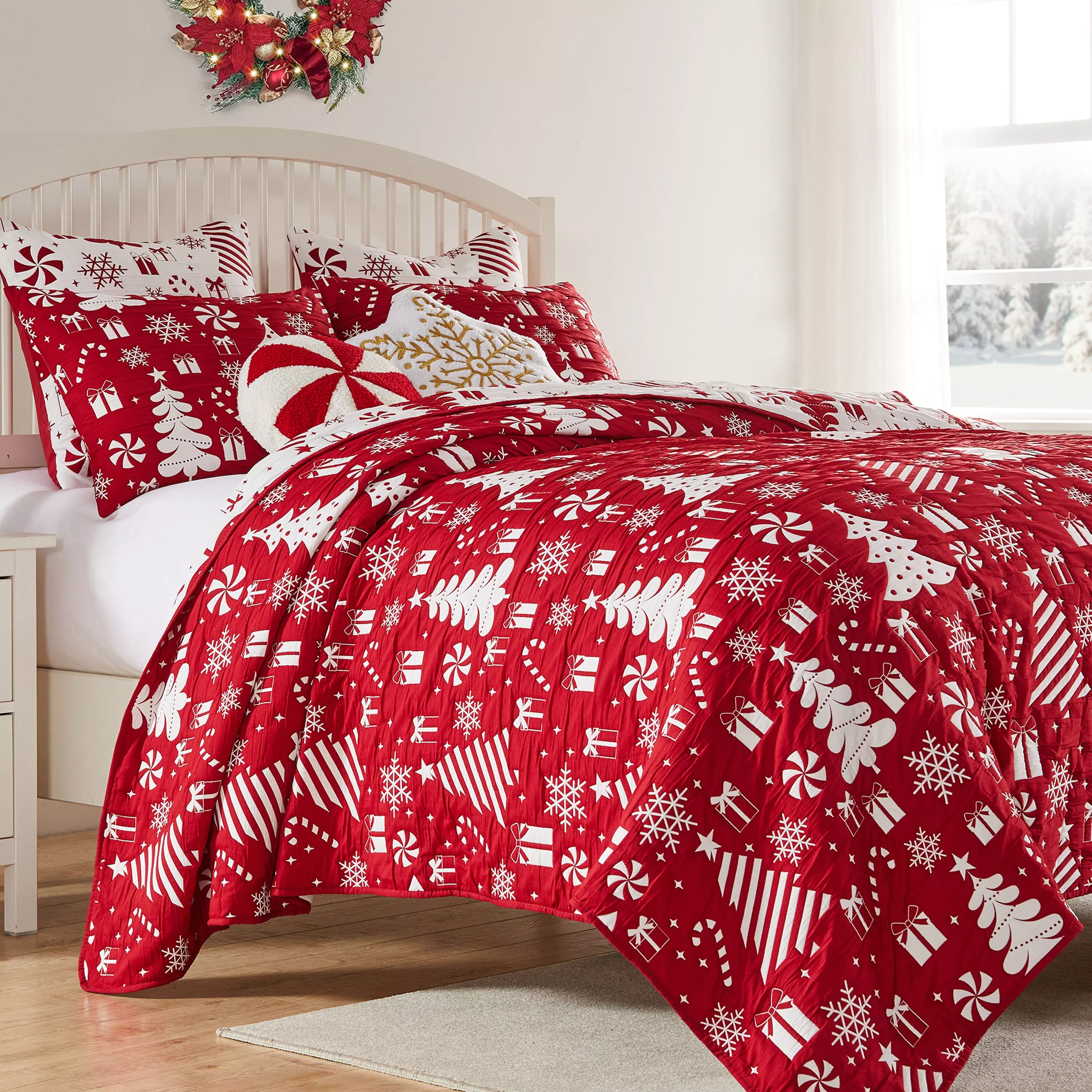 Peppermint Party Jacquard Coverlet Set