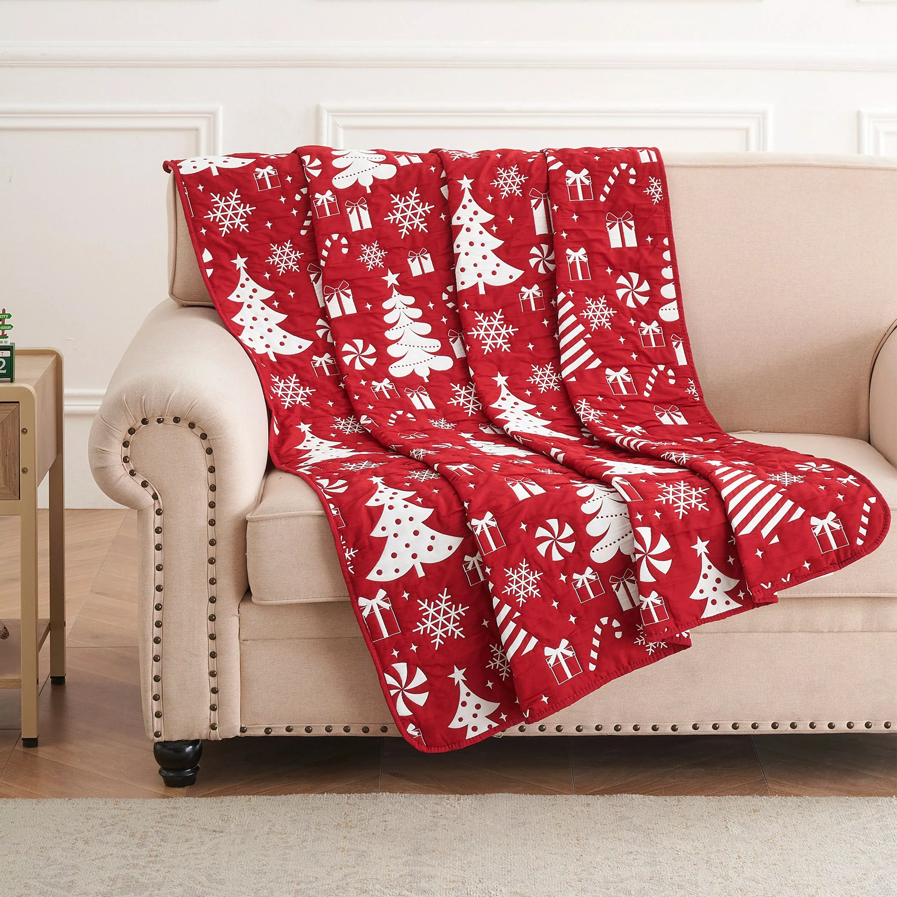 Peppermint Party Jacquard Throw