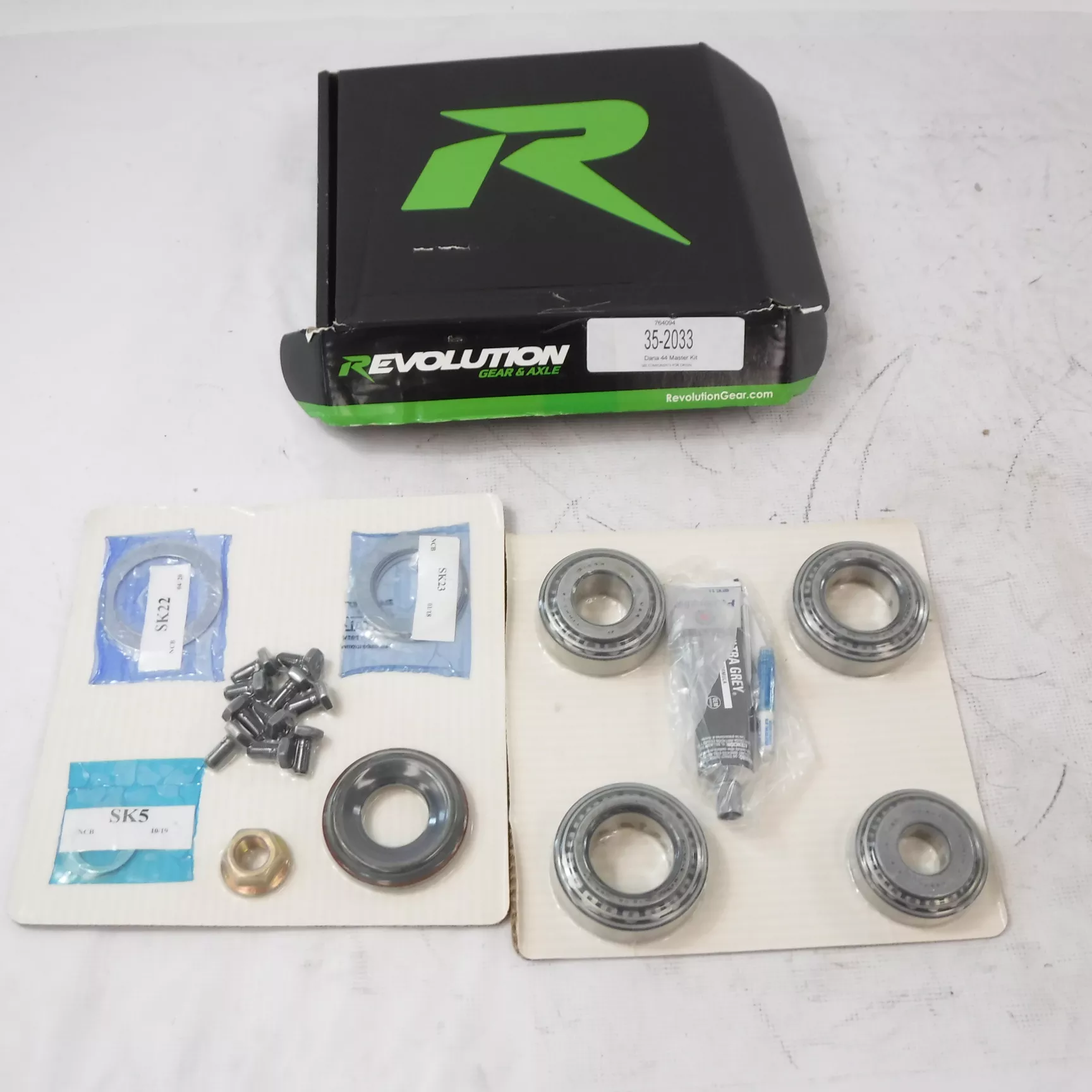 Revolution Gear & Axle D44 Master Install Kit 35-2033 For 1993-1996 Ford Bronco